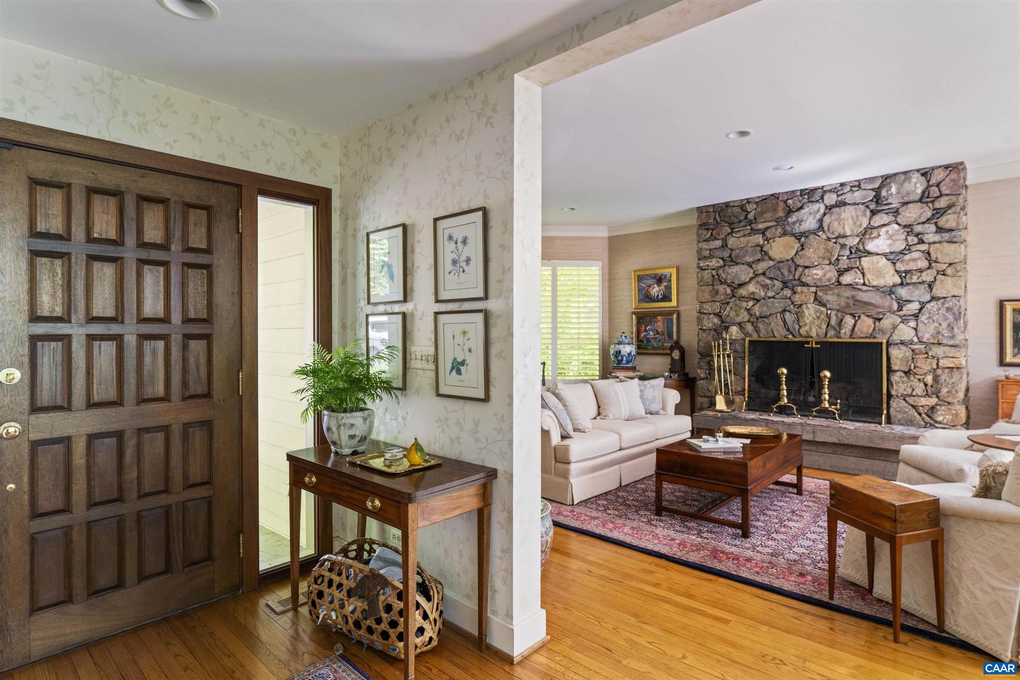 EDNAM FOREST - Residential