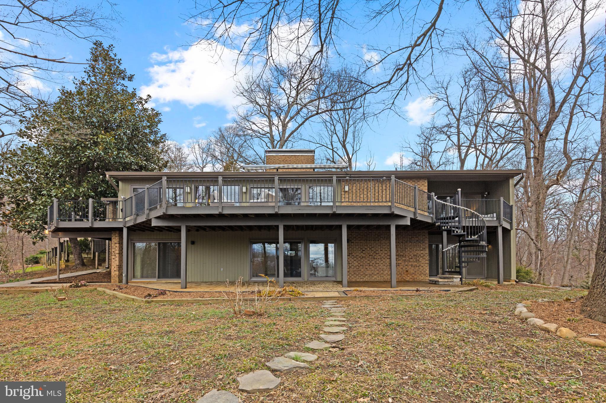 DOWNS ON THE SEVERN - Residential