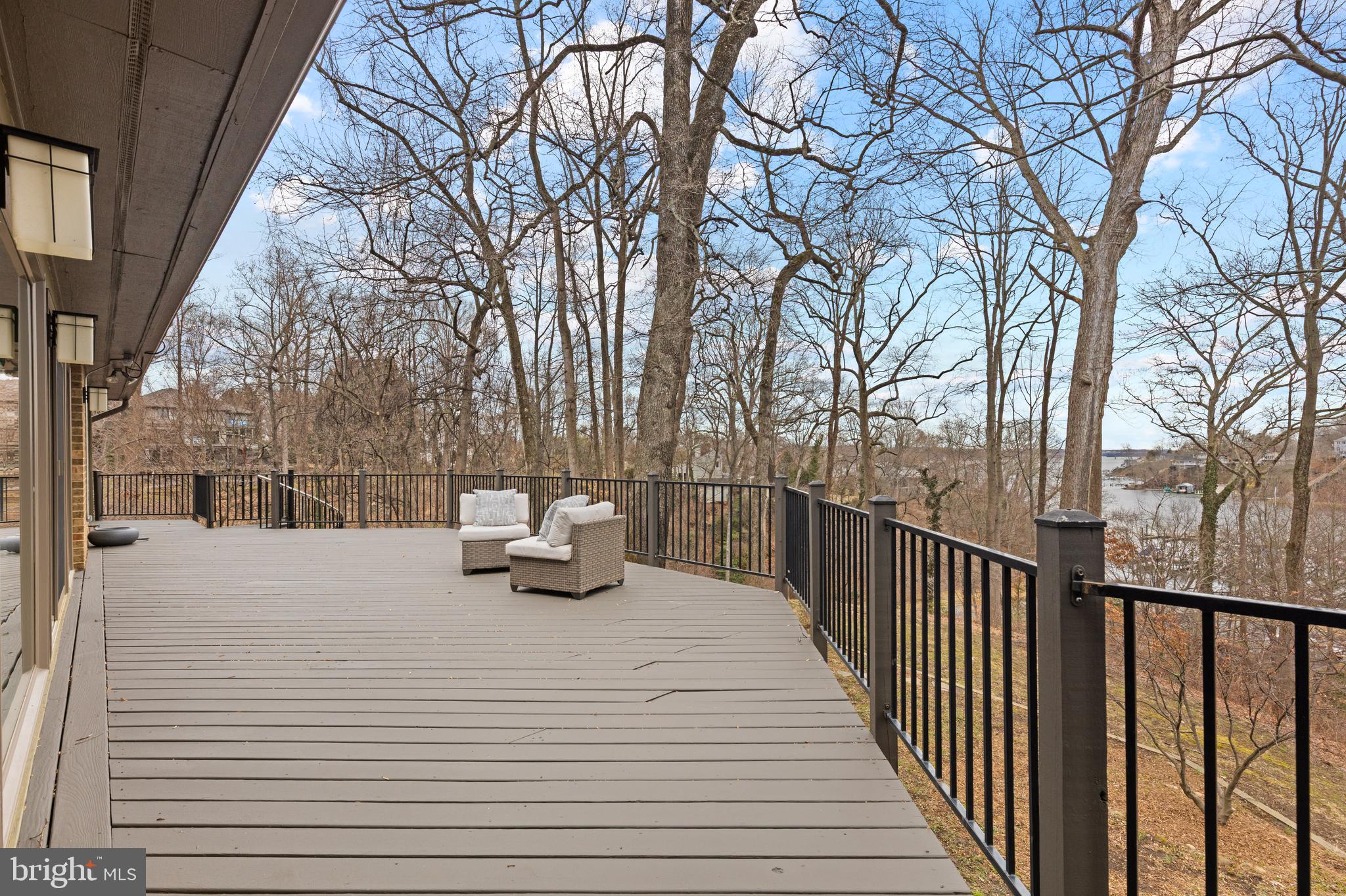 DOWNS ON THE SEVERN - Residential