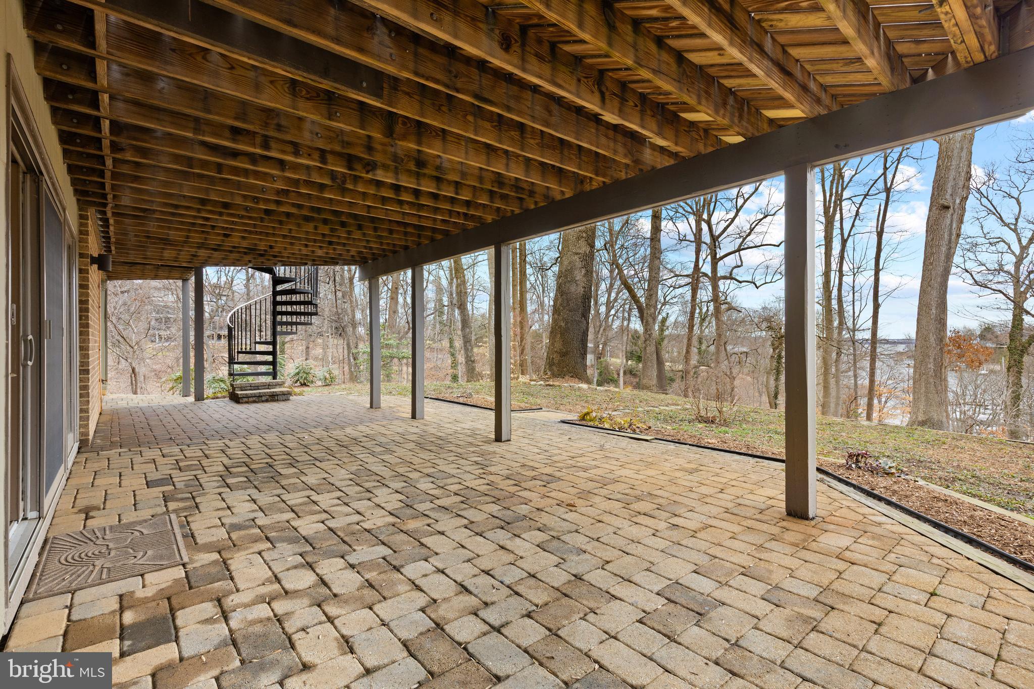 DOWNS ON THE SEVERN - Residential