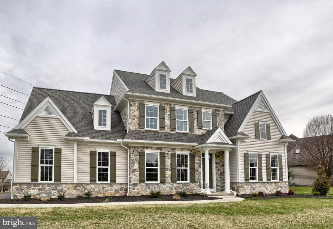 COUNTRY MEADOWS - Residential