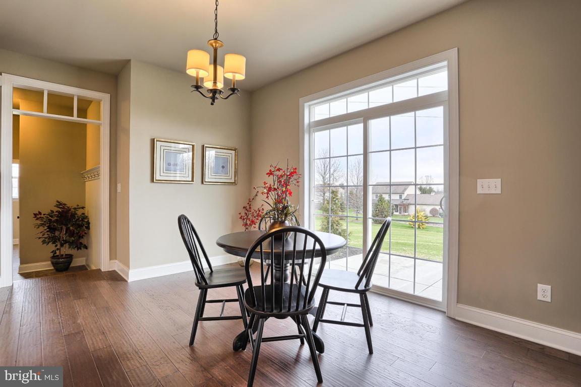 COUNTRY MEADOWS - Residential