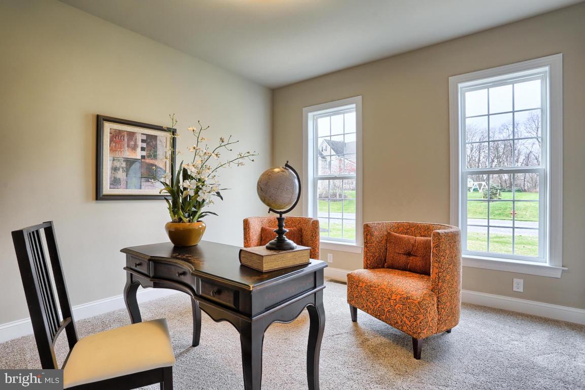 COUNTRY MEADOWS - Residential