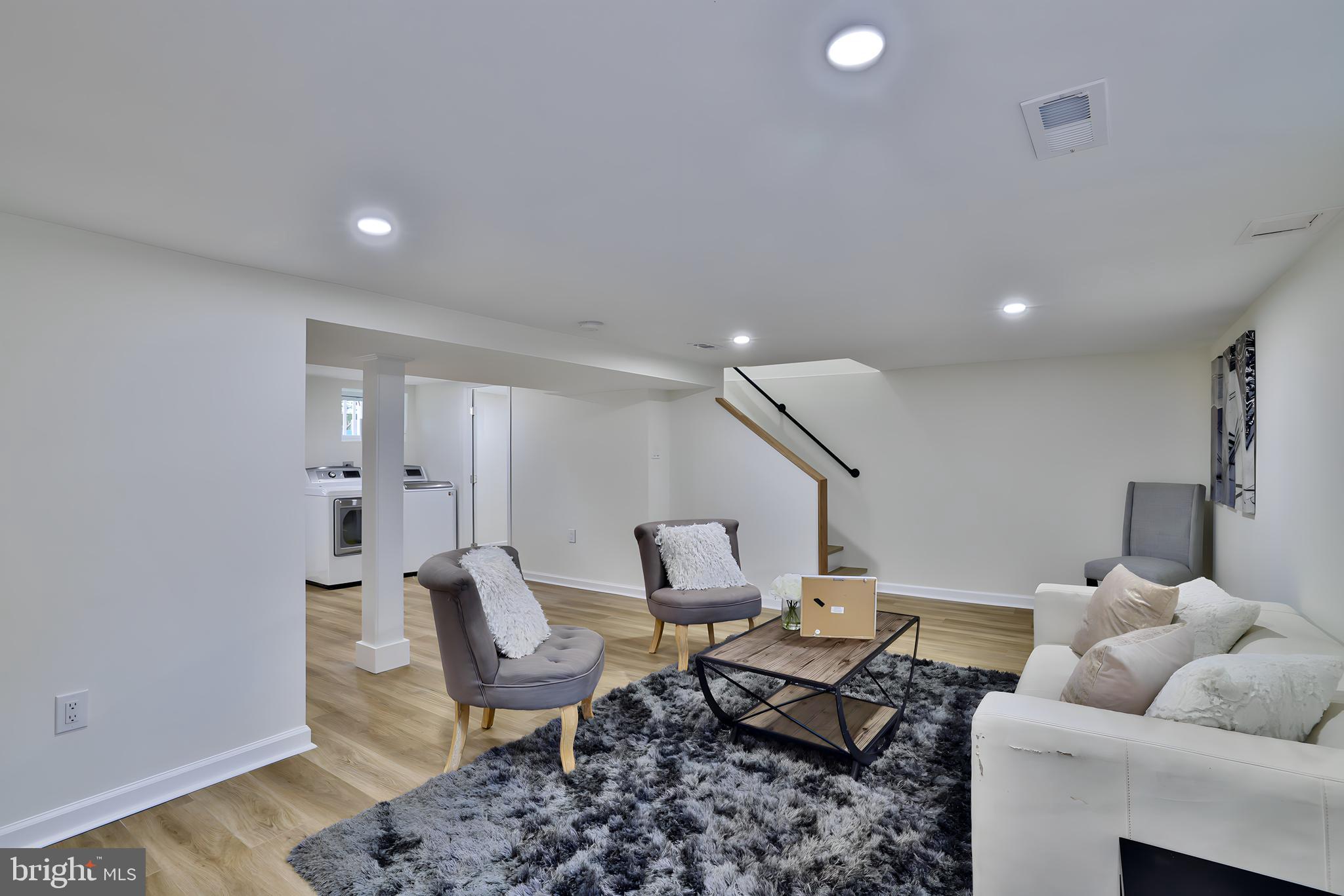 UNIVERSITY PARK - Residential