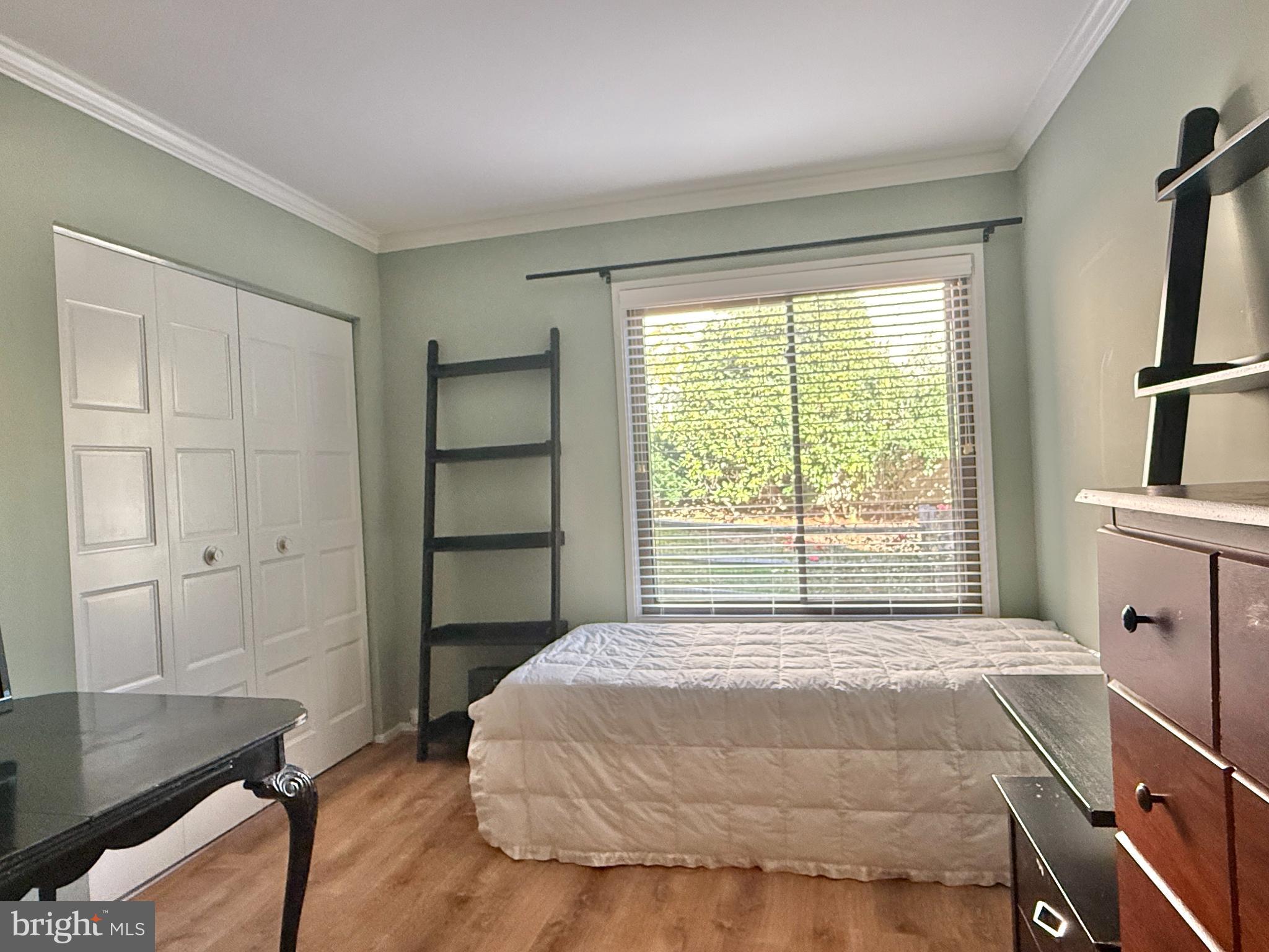 THE POINTS - Residential