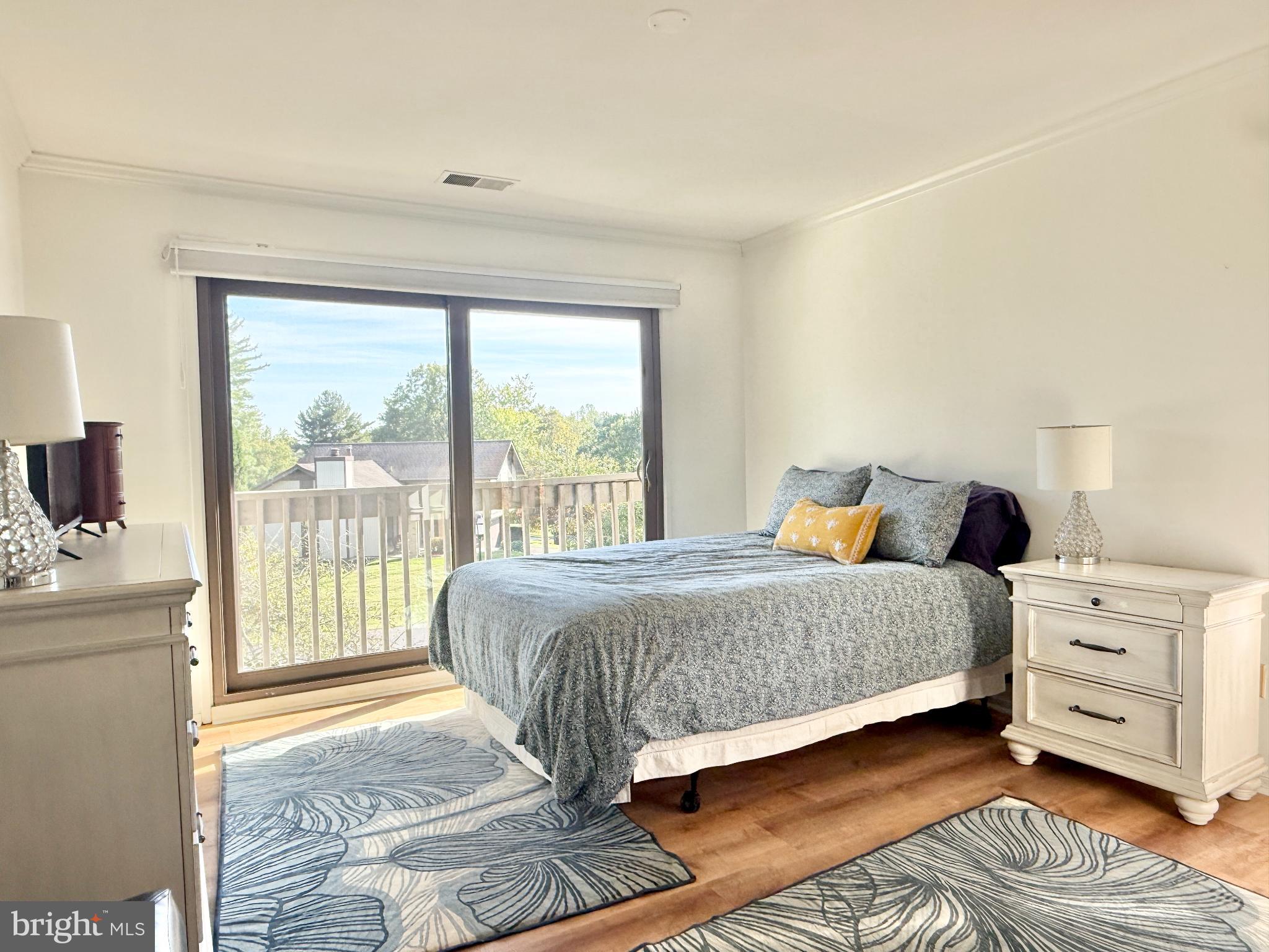 THE POINTS - Residential