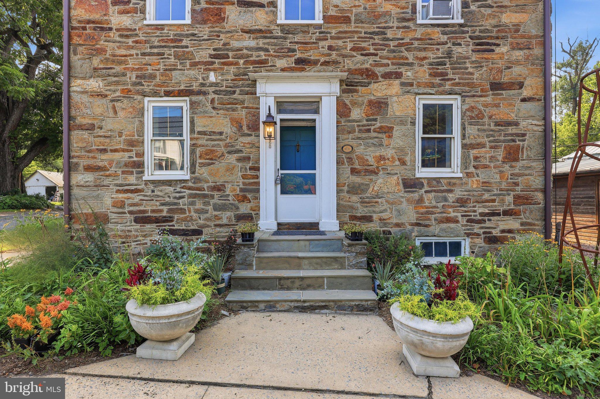 Available Properties 1 3528 & 3532 BUCKEYSTOWN PIKE