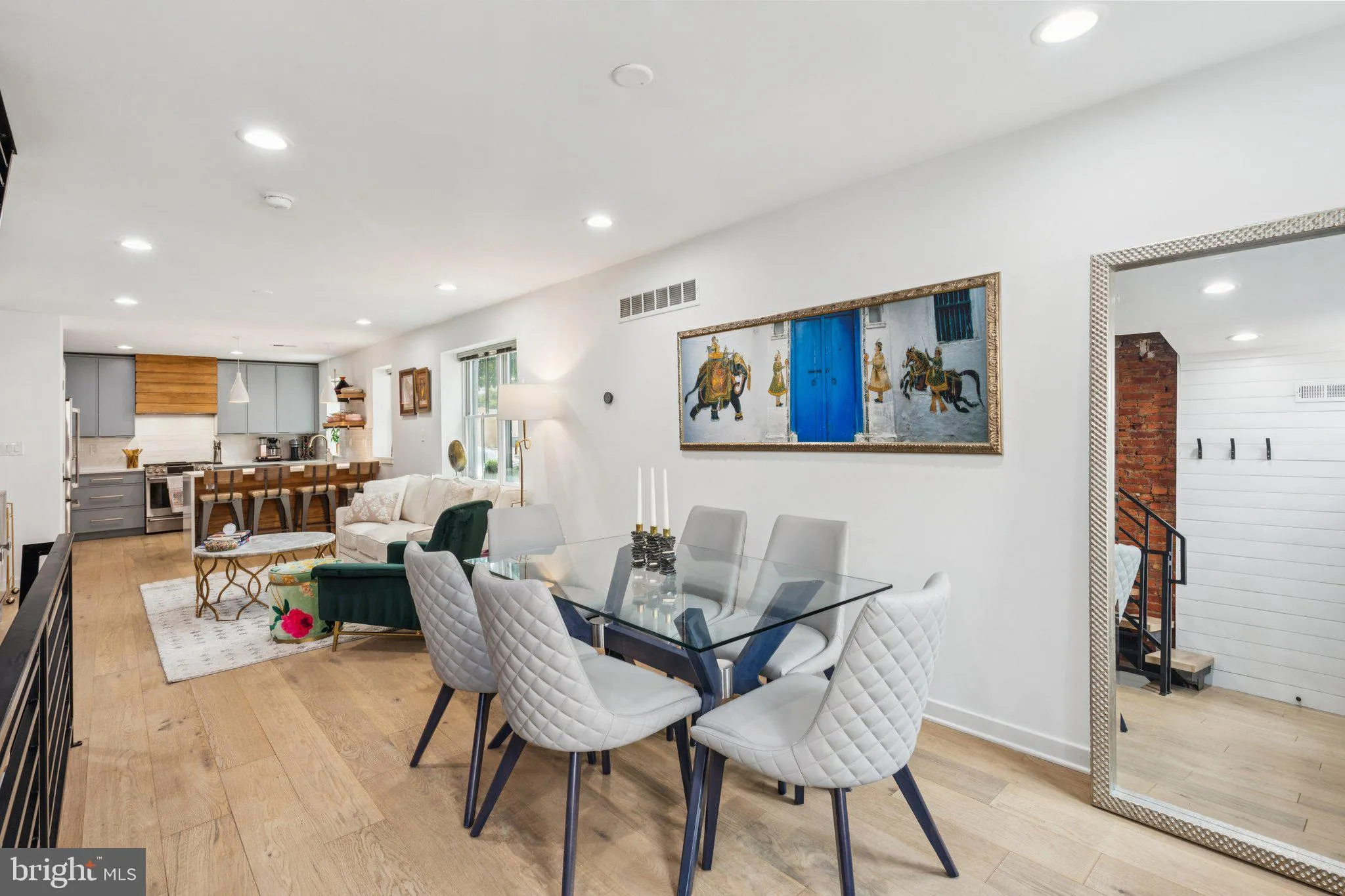 Philadelphia, Pennsylvania 19146, United States, 4 Bedrooms Bedrooms, ,3 BathroomsBathrooms,Residential,Active,224234