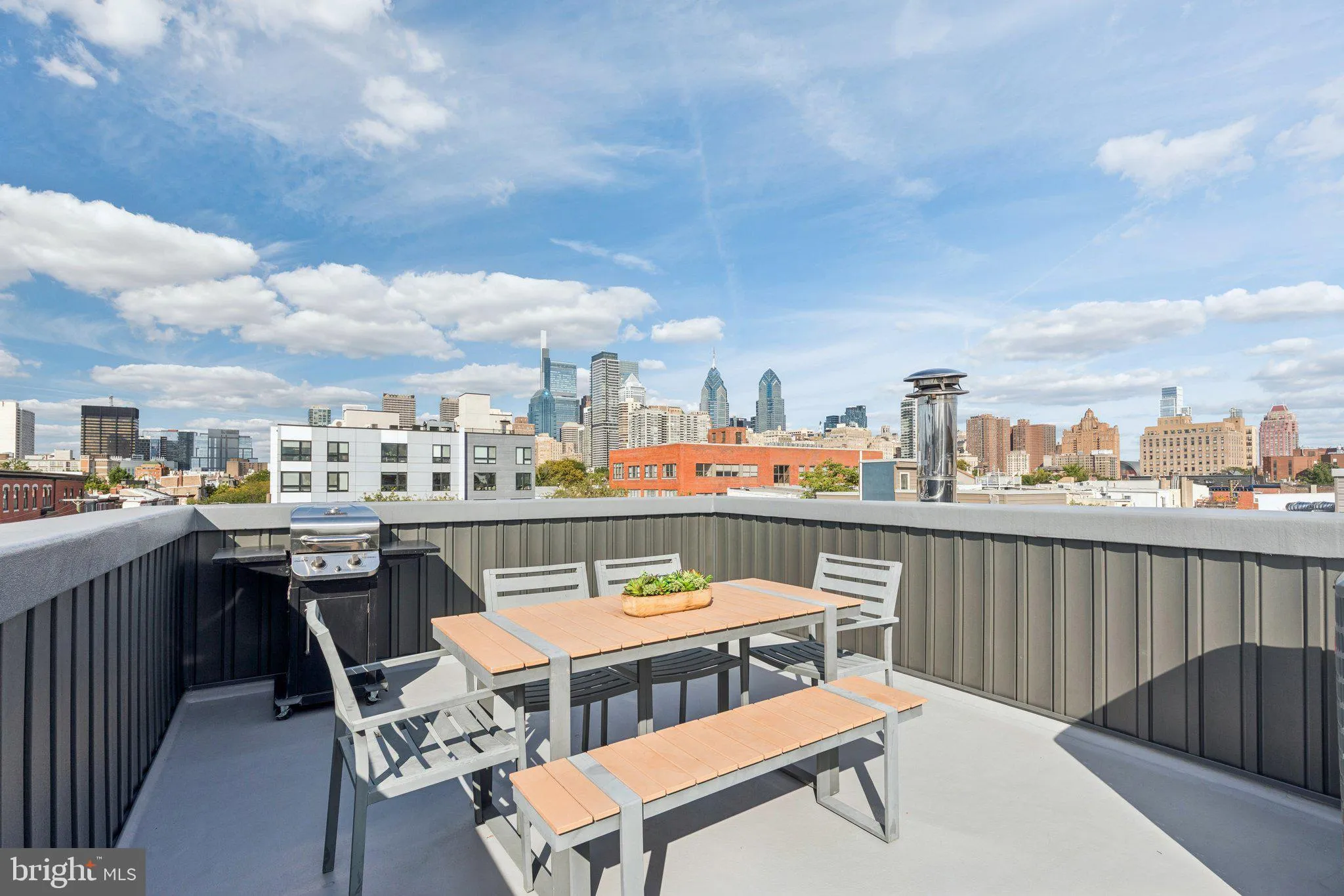 Philadelphia, Pennsylvania 19146, United States, 4 Bedrooms Bedrooms, ,3 BathroomsBathrooms,Residential,Active,224234