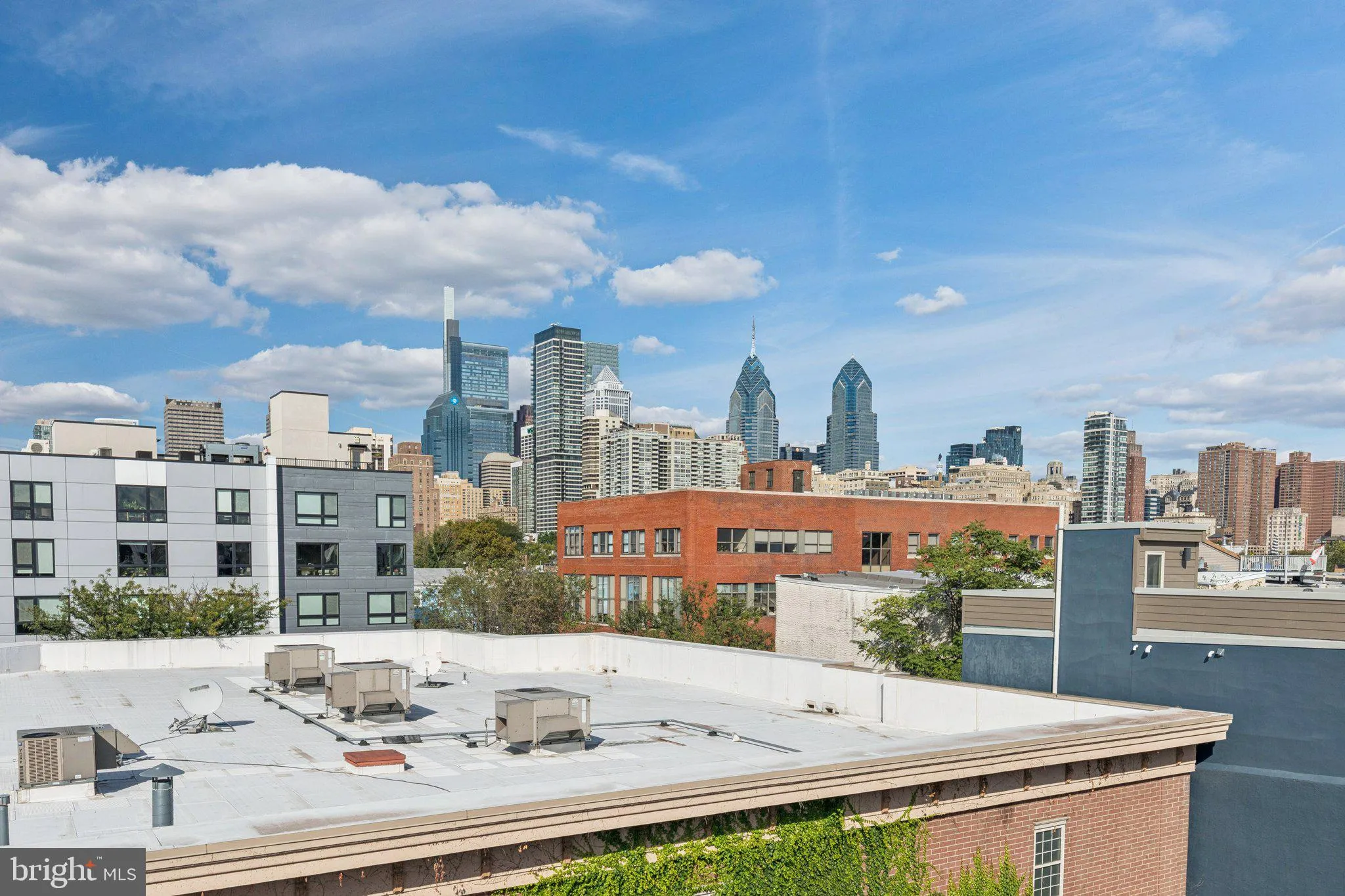 Philadelphia, Pennsylvania 19146, United States, 4 Bedrooms Bedrooms, ,3 BathroomsBathrooms,Residential,Active,224234