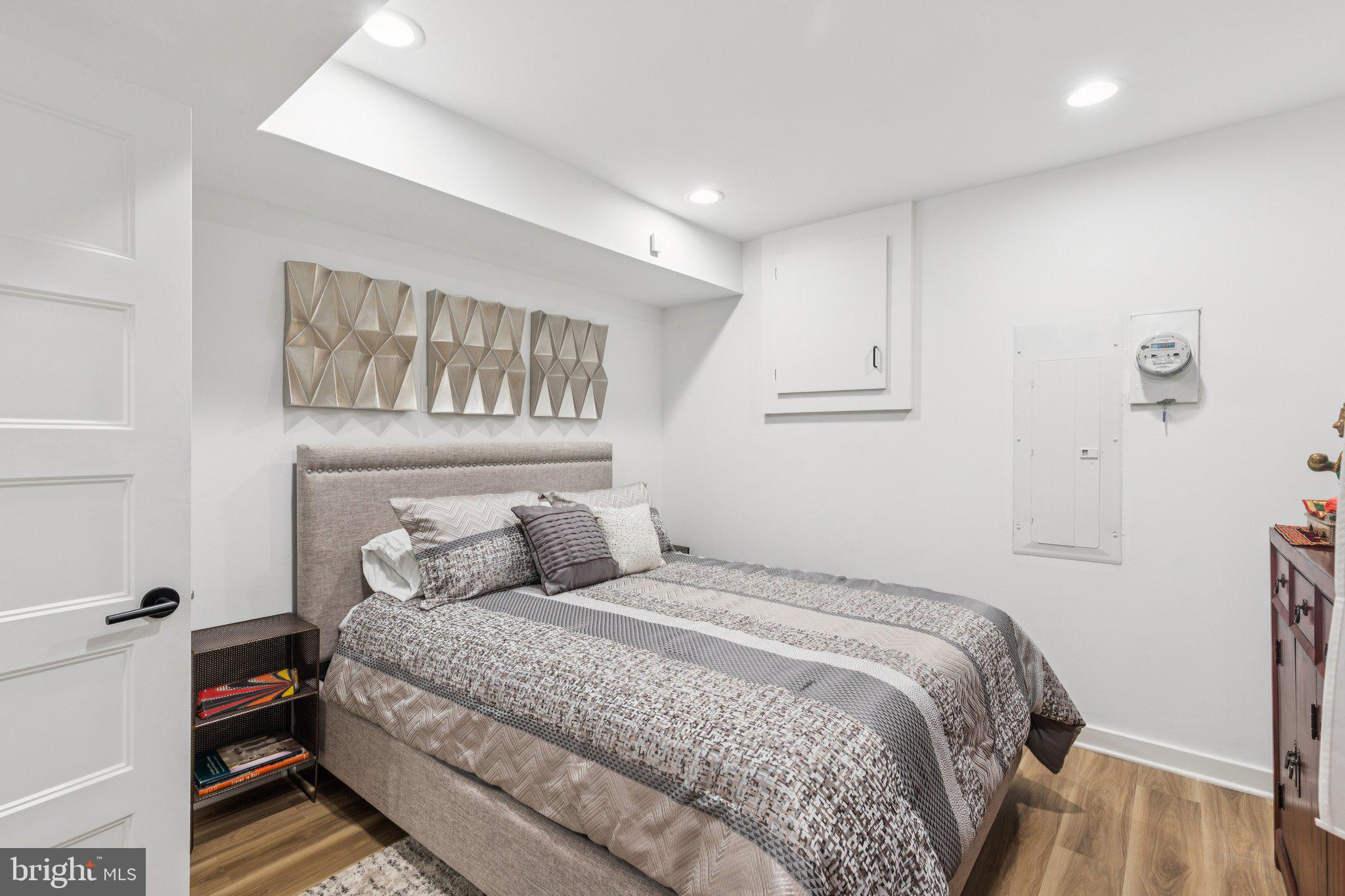 GRADUATE HOSPITAL - Residential