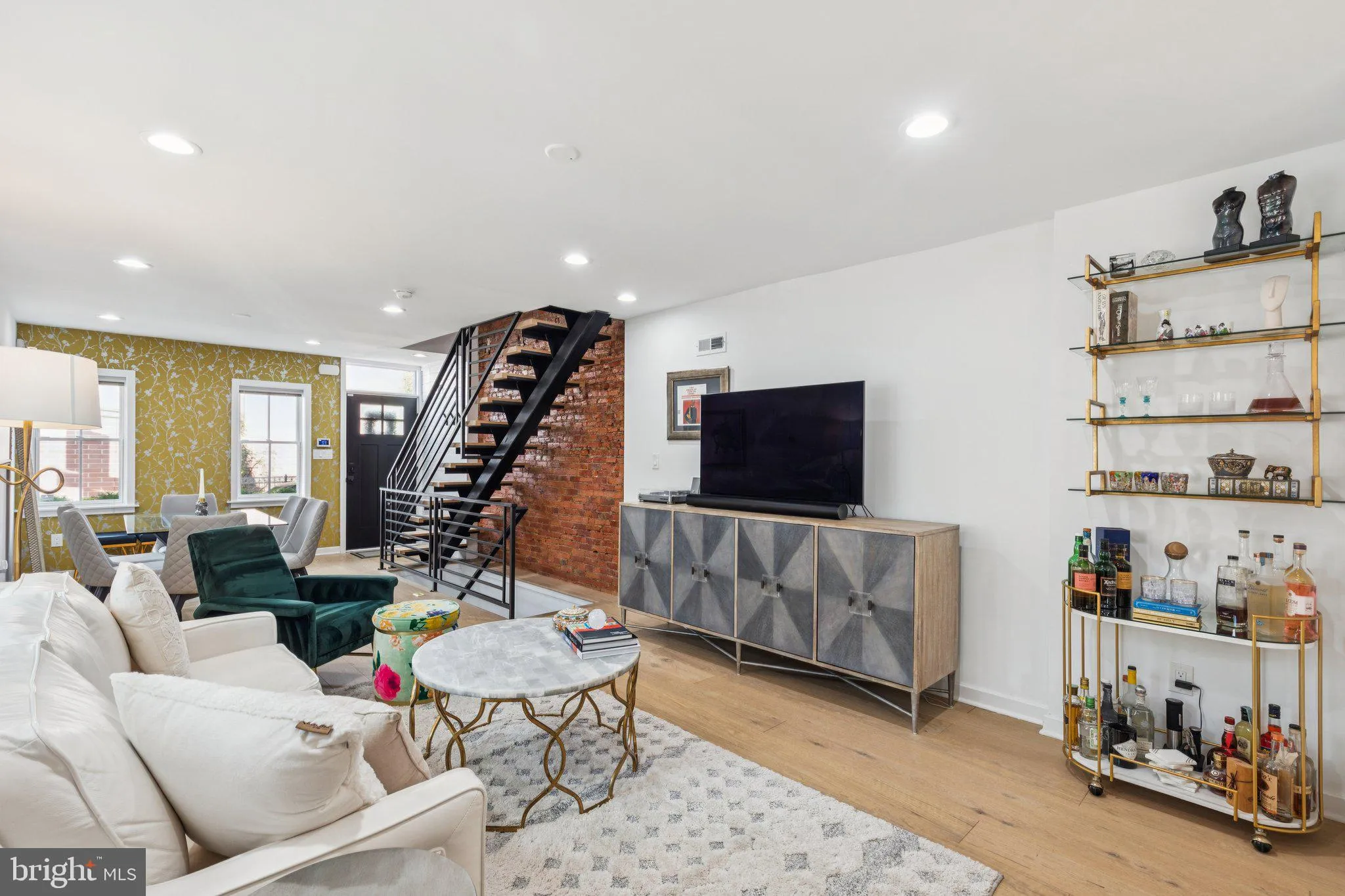 Philadelphia, Pennsylvania 19146, United States, 4 Bedrooms Bedrooms, ,3 BathroomsBathrooms,Residential,Active,224234