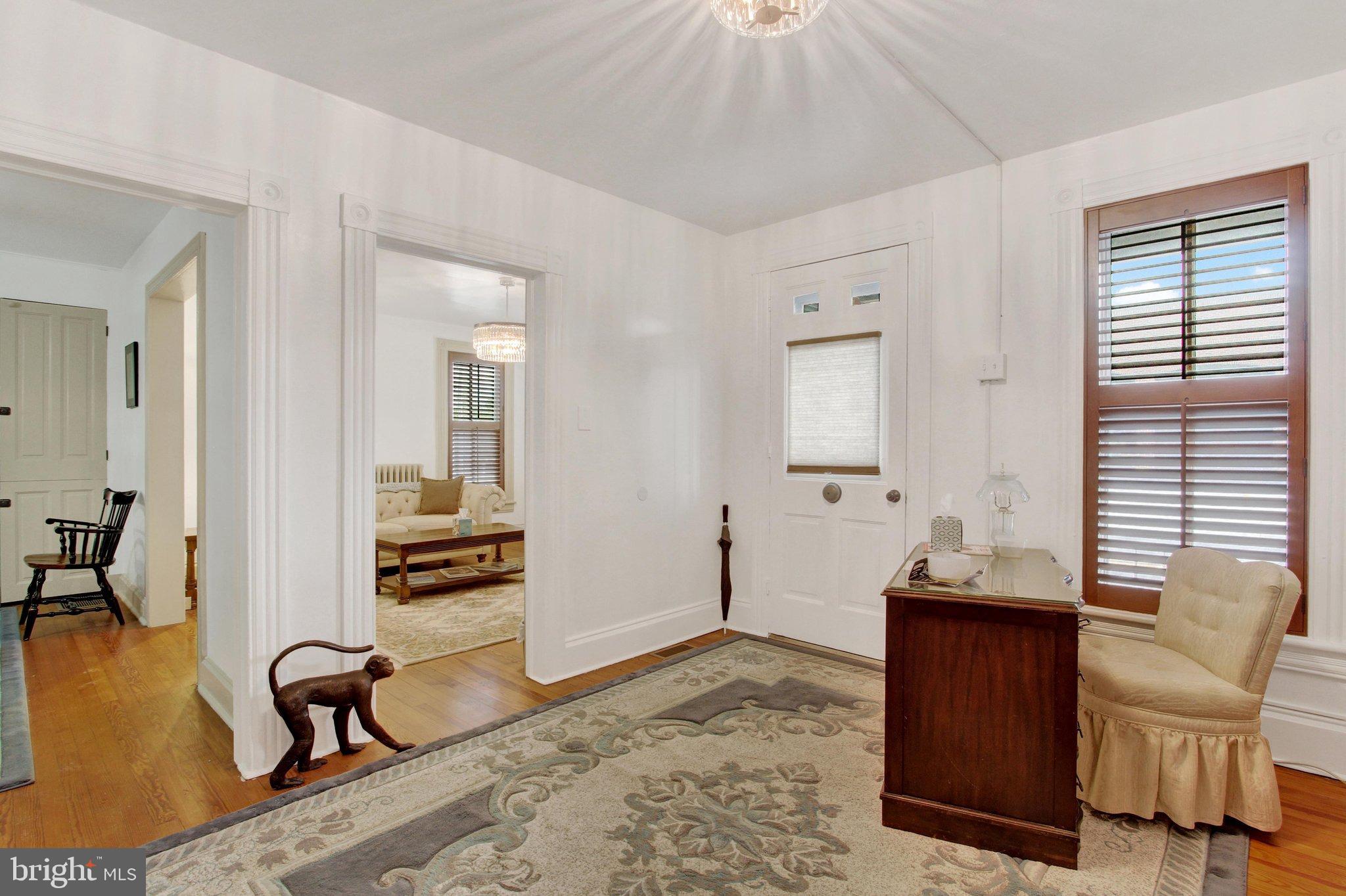 34 N STRATTON STREET