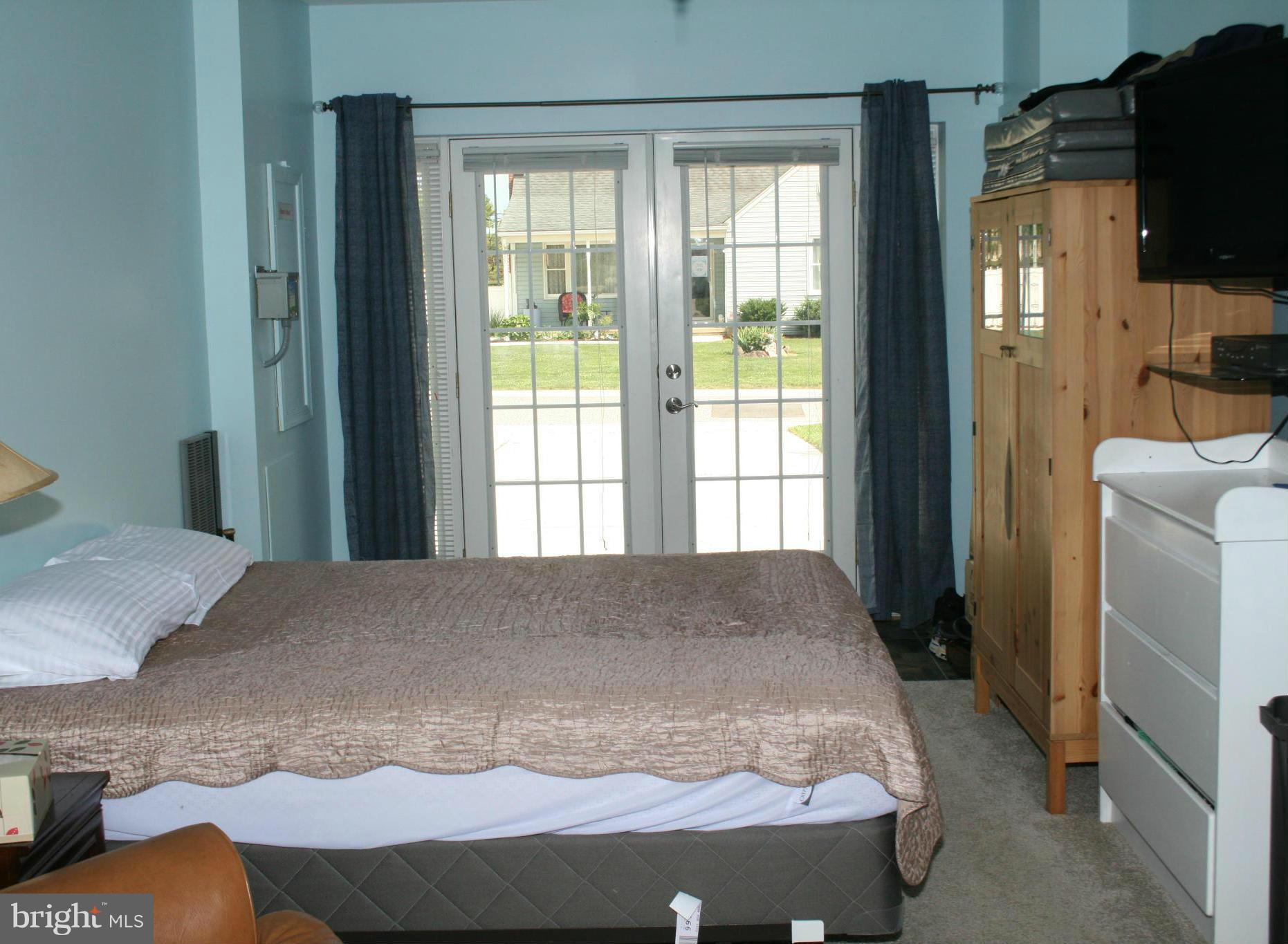 KELLINGTON DRIVE - Residential