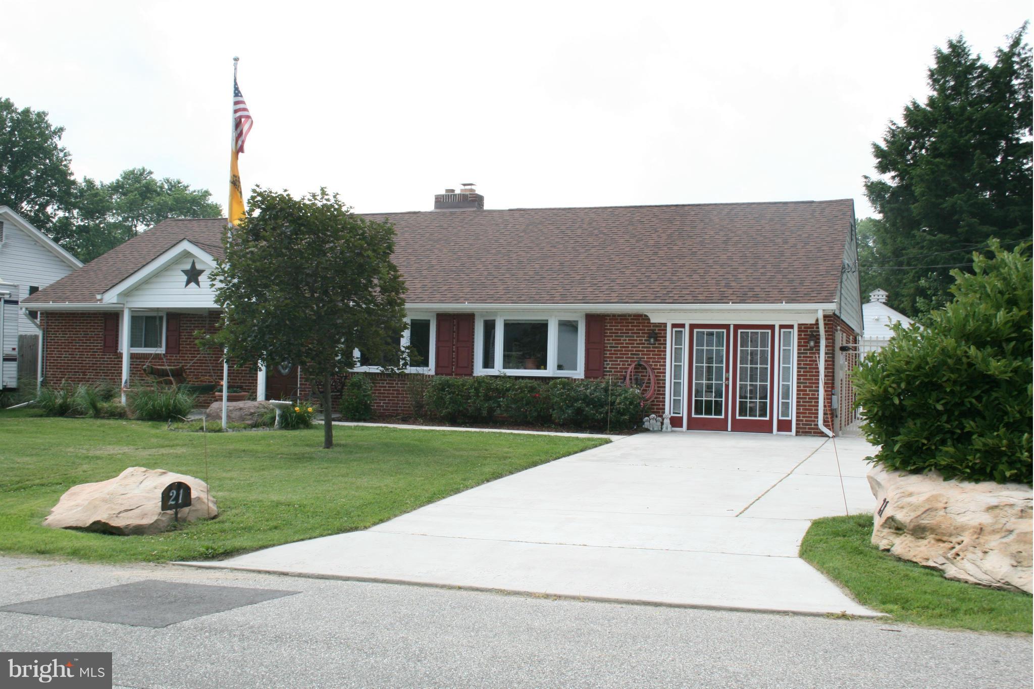 KELLINGTON DRIVE - Residential