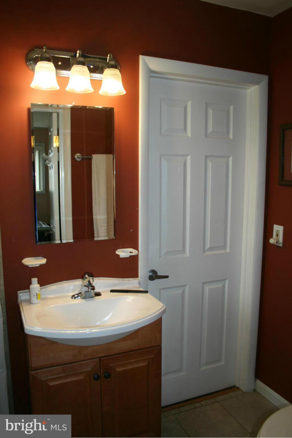 KELLINGTON DRIVE - Residential