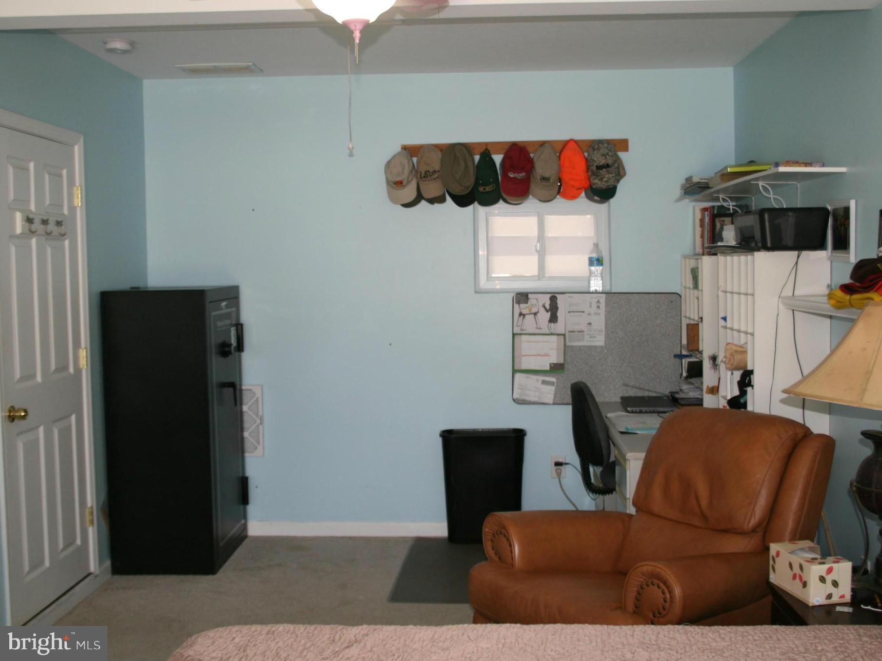 KELLINGTON DRIVE - Residential