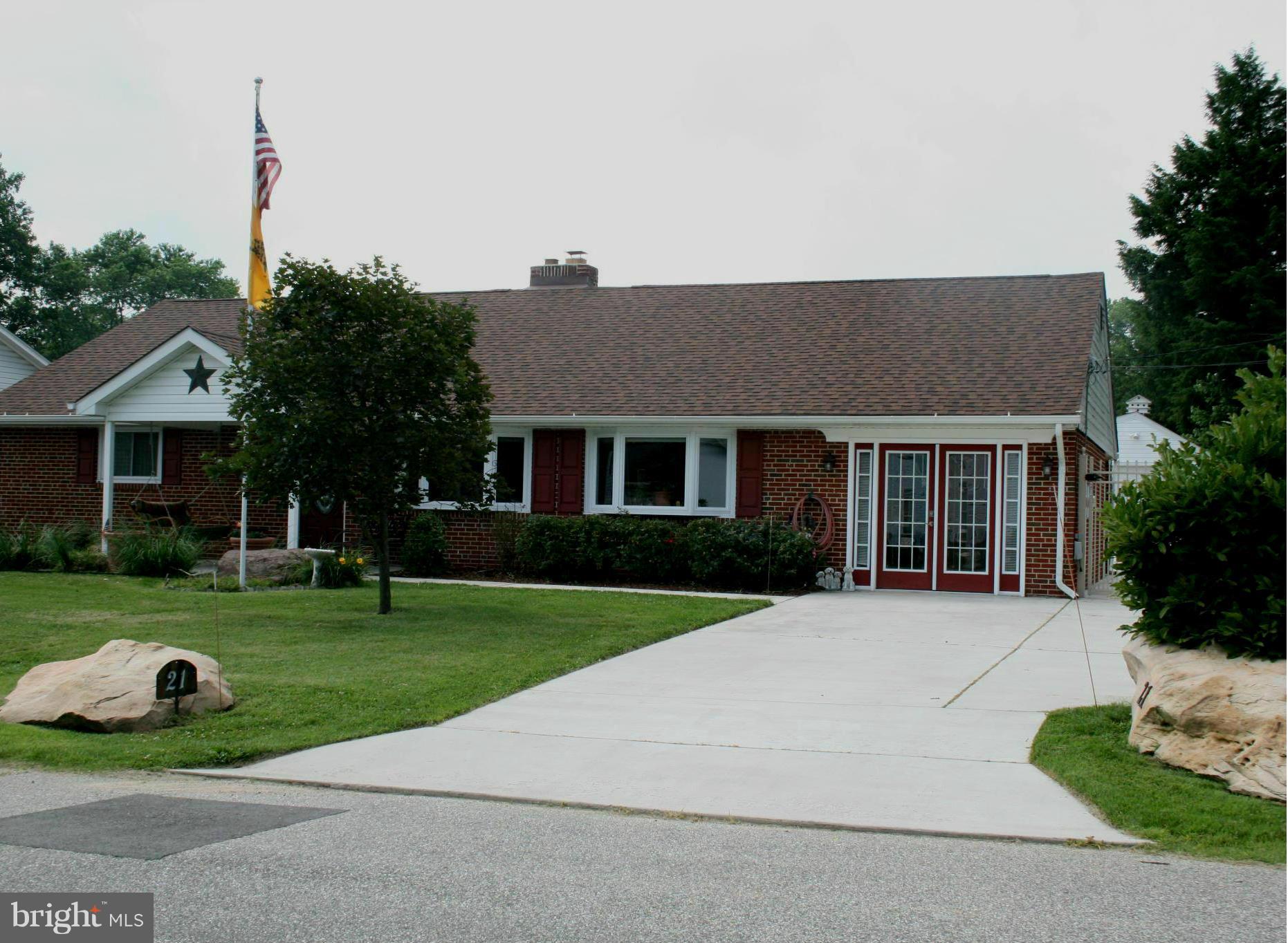 KELLINGTON DRIVE - Residential