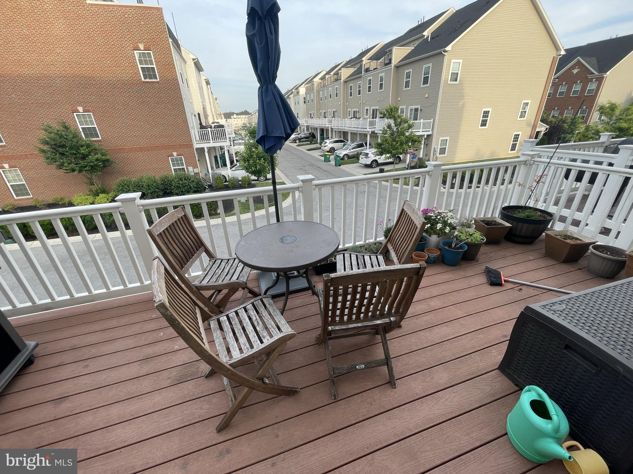 OXFORD SQUARE - Residential Lease