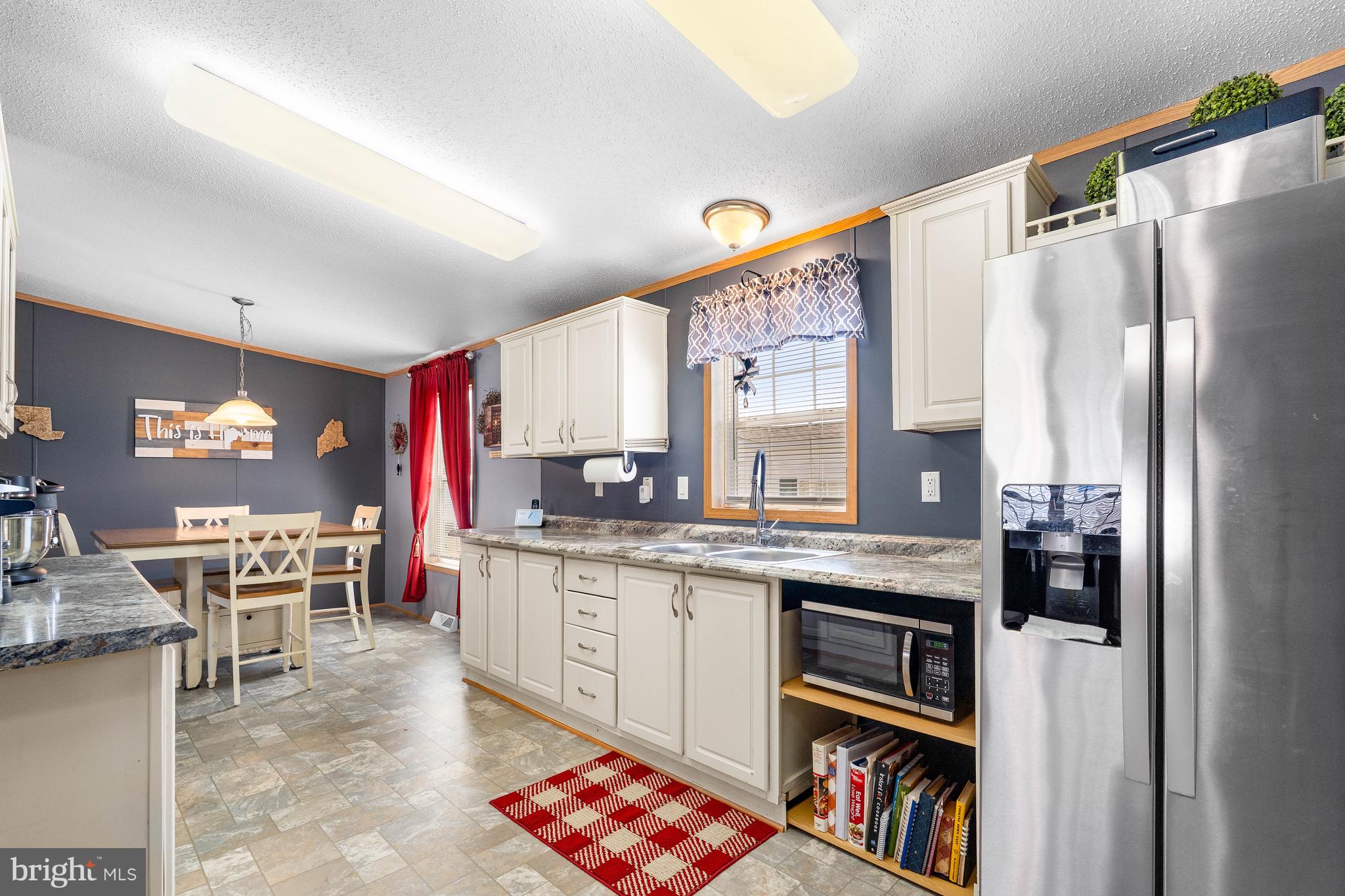 SHERWOOD FOREST - Residential