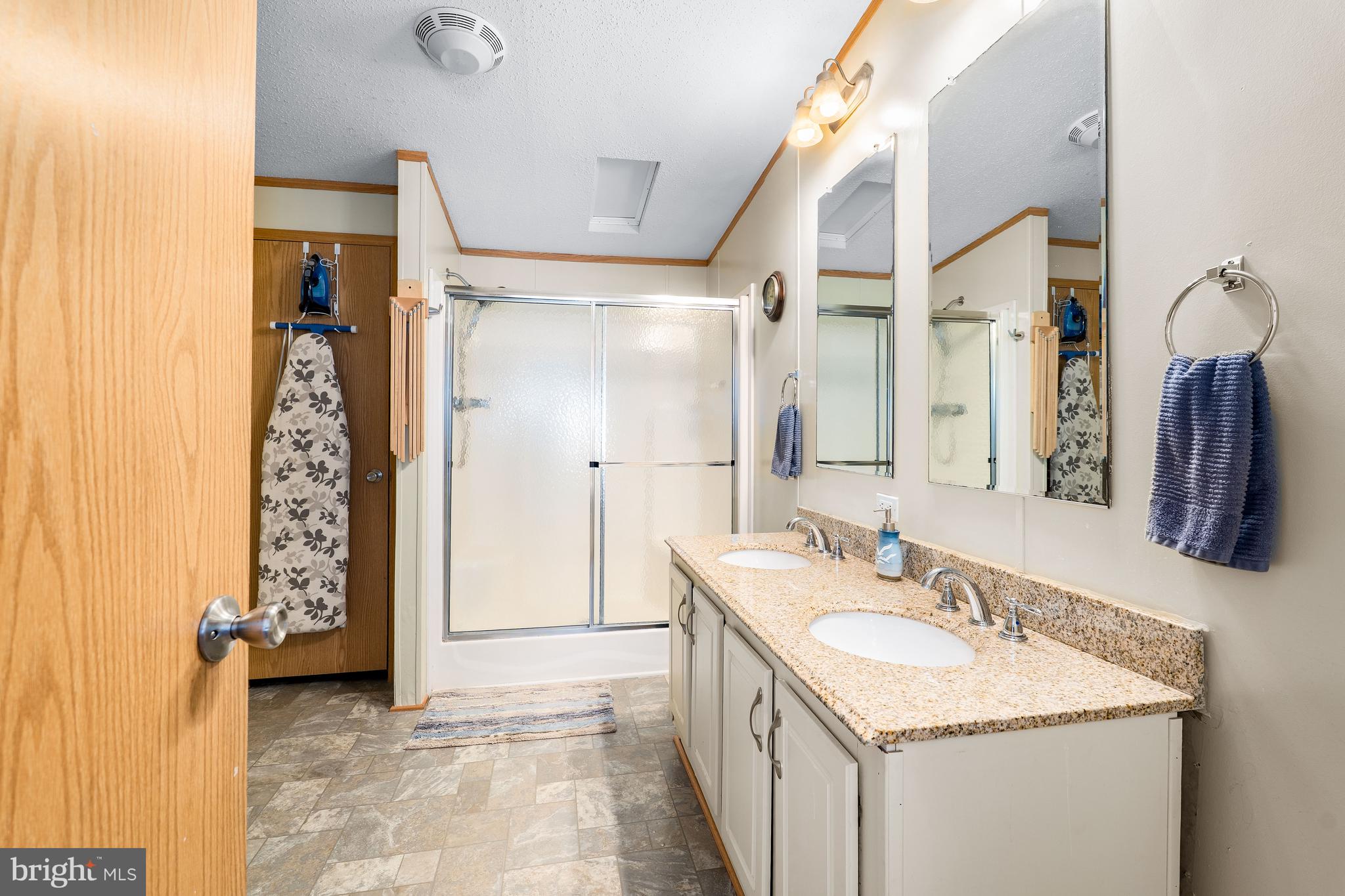 SHERWOOD FOREST - Residential