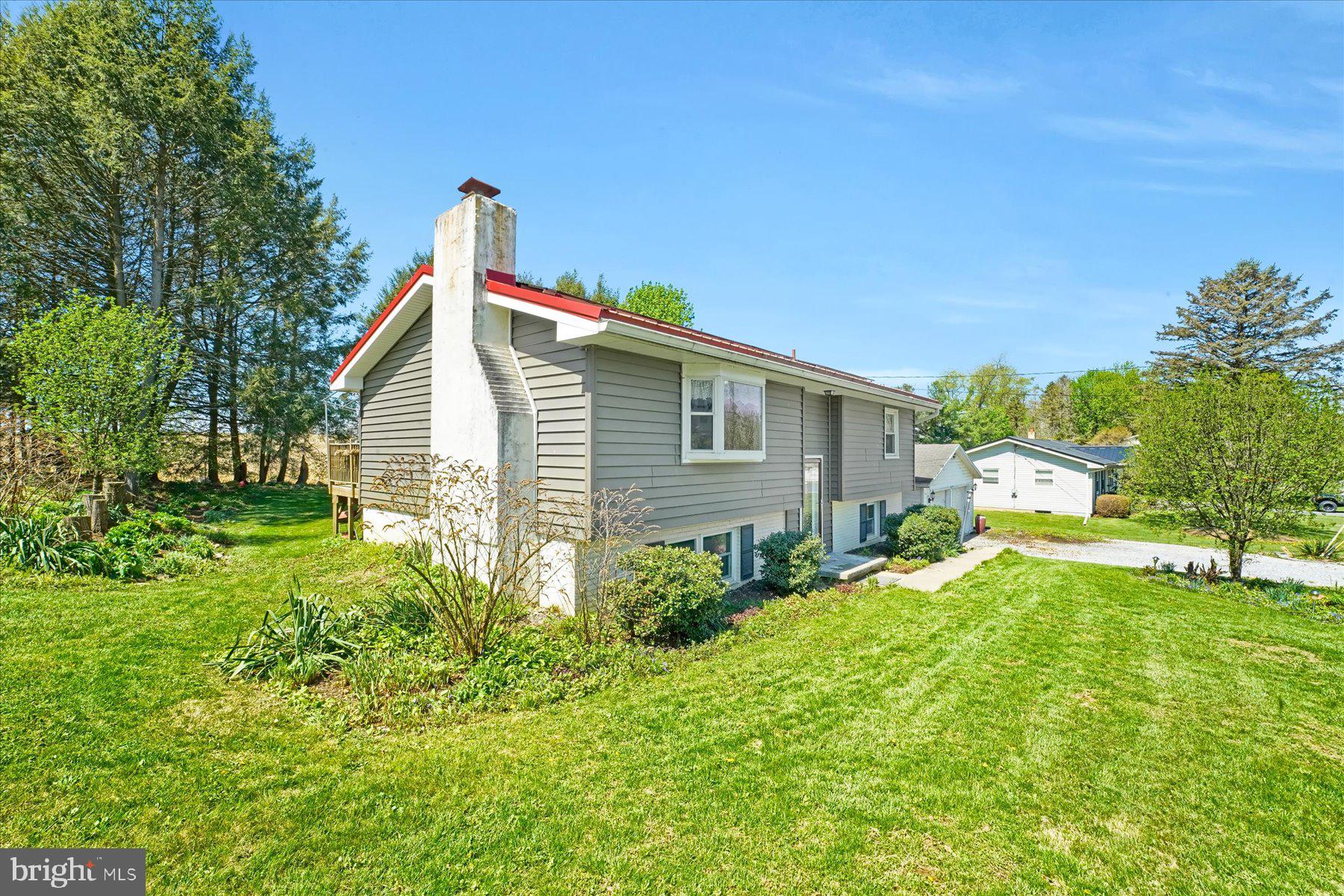 FAIRBROOK - Residential