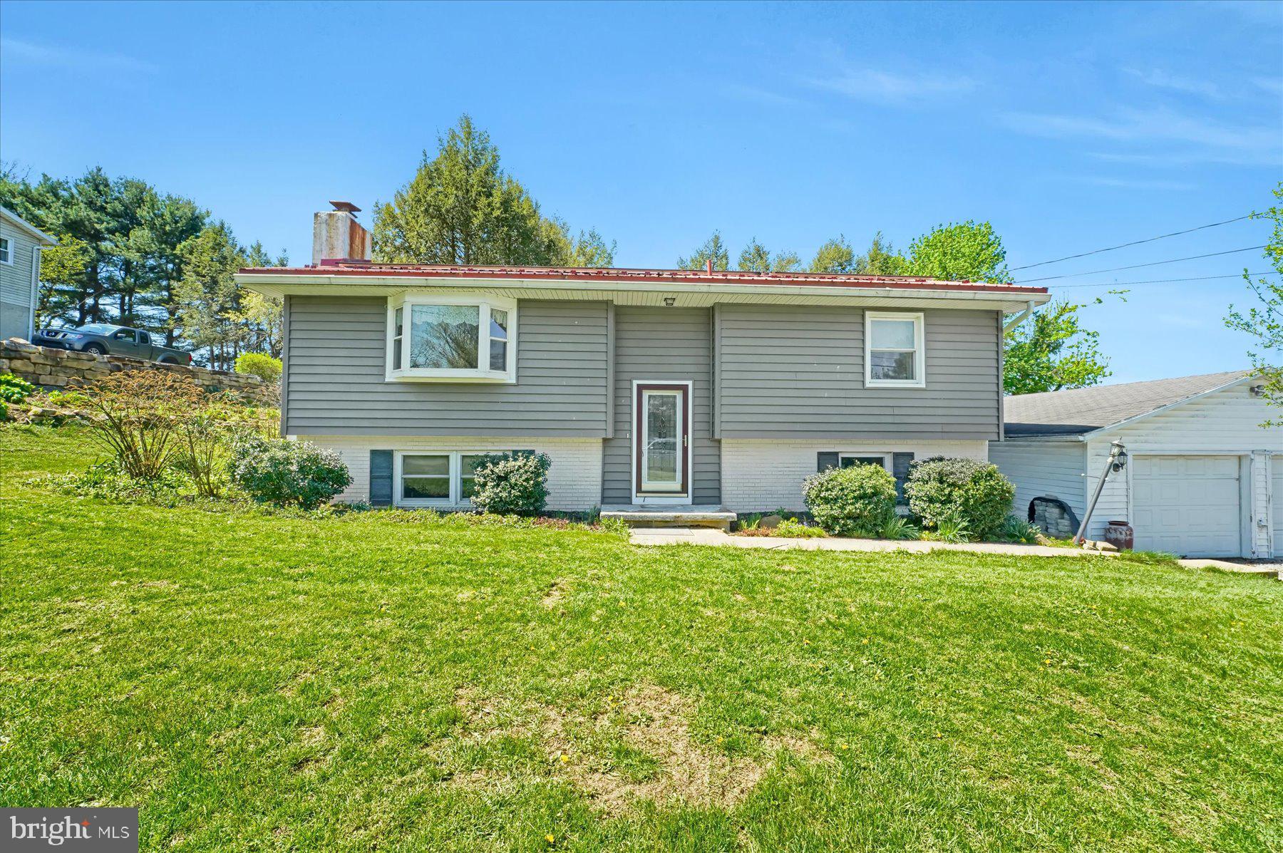 FAIRBROOK - Residential