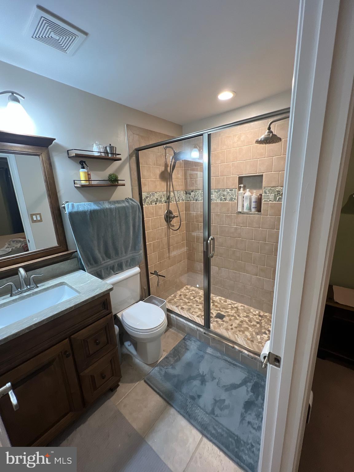 VIOLETVILLE - Residential Lease