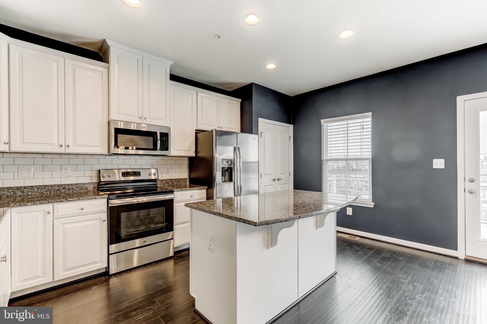 SHELTERED HARBOR - Residential