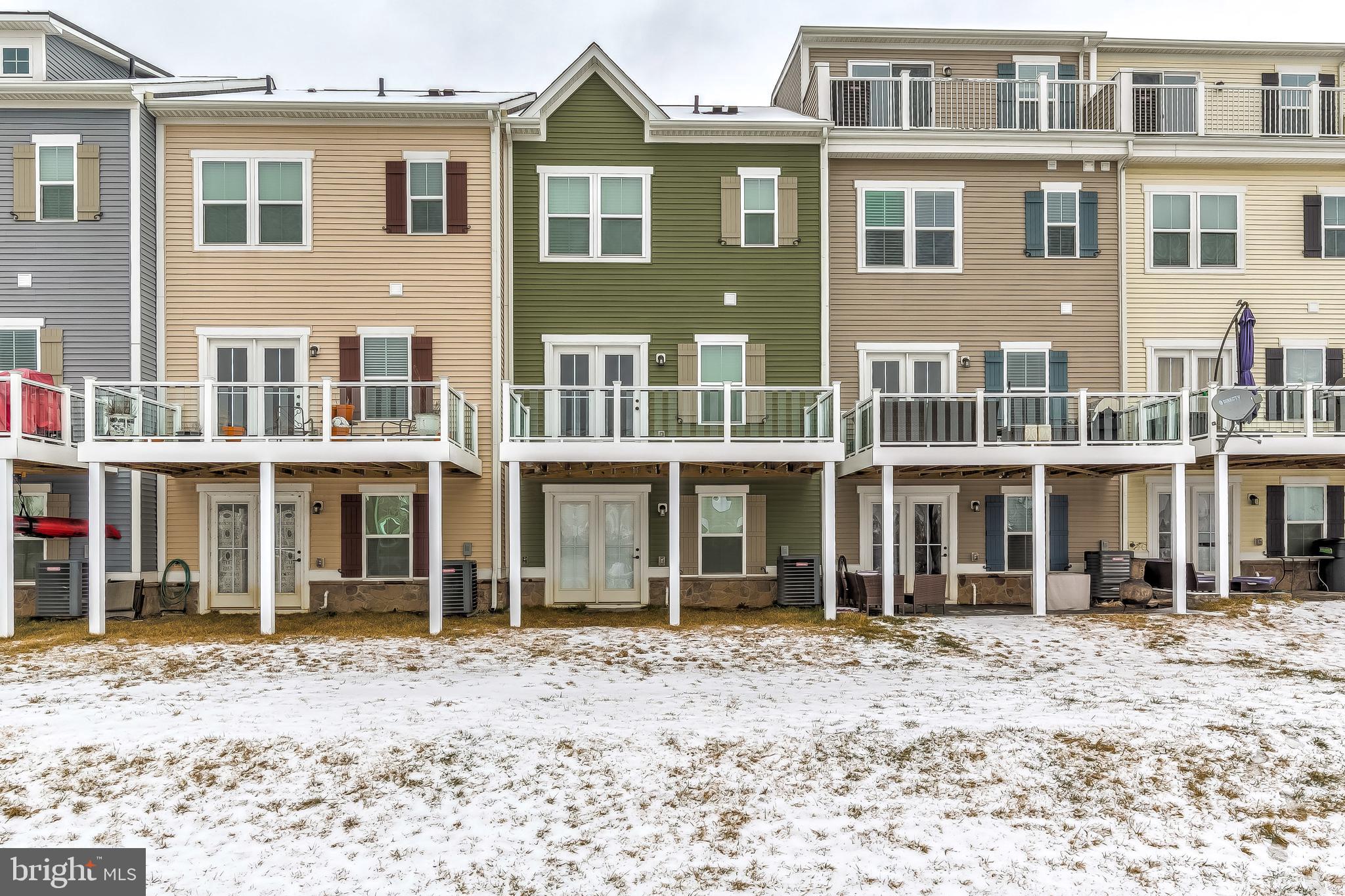 SHELTERED HARBOR - Residential