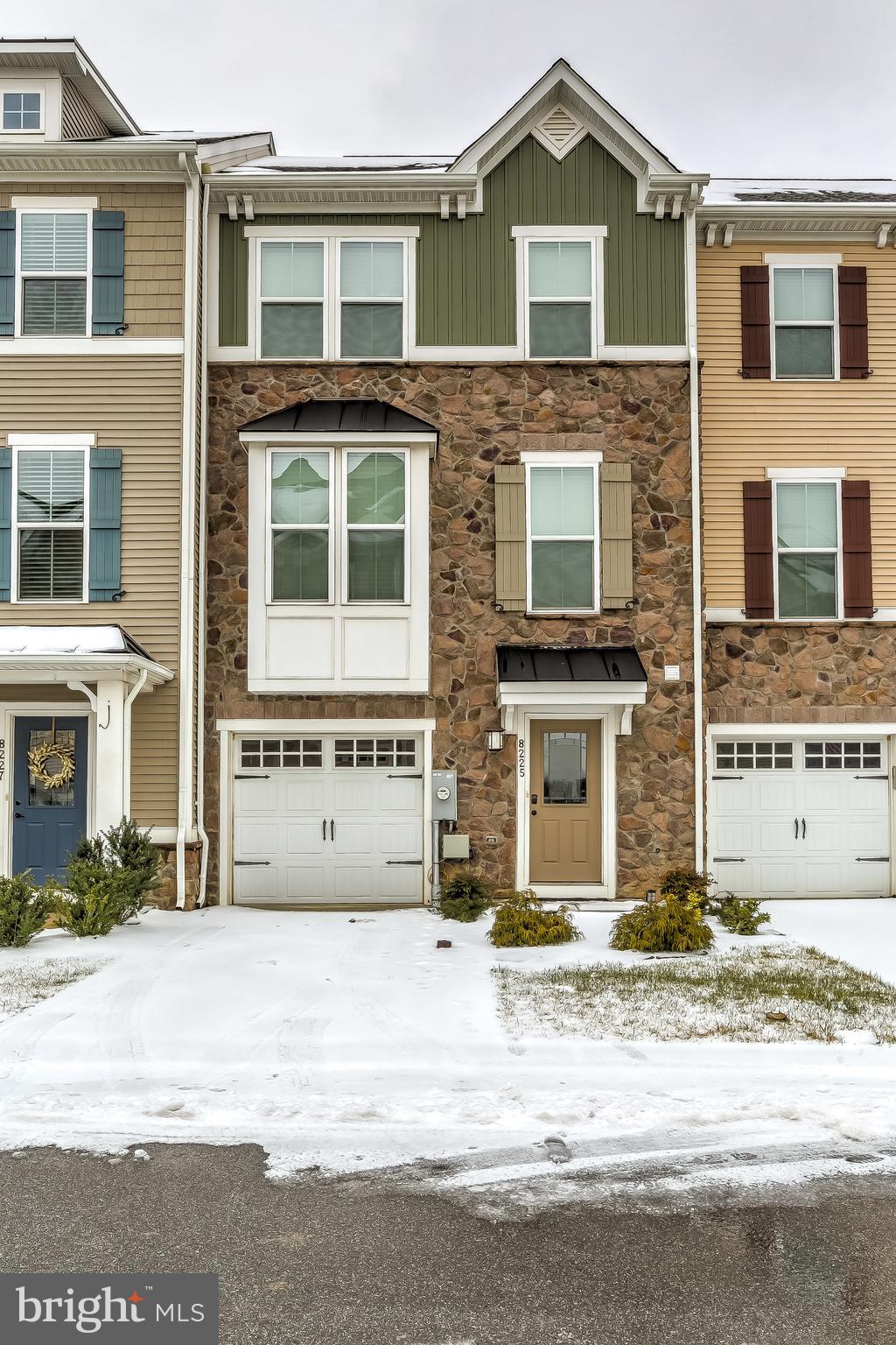 SHELTERED HARBOR - Residential