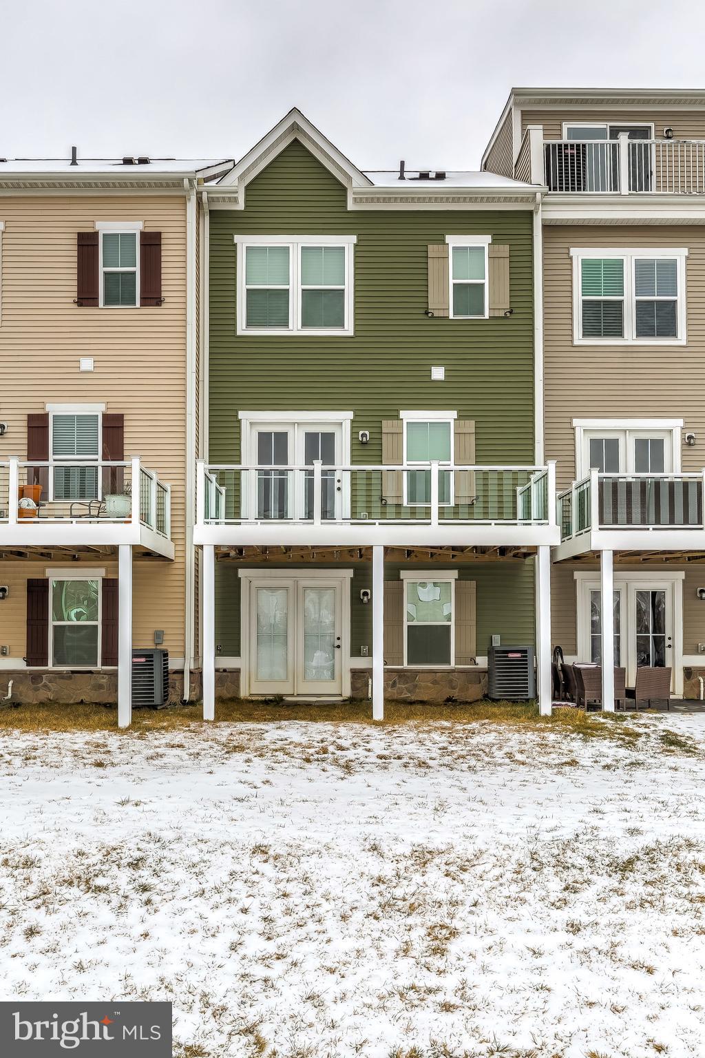 SHELTERED HARBOR - Residential