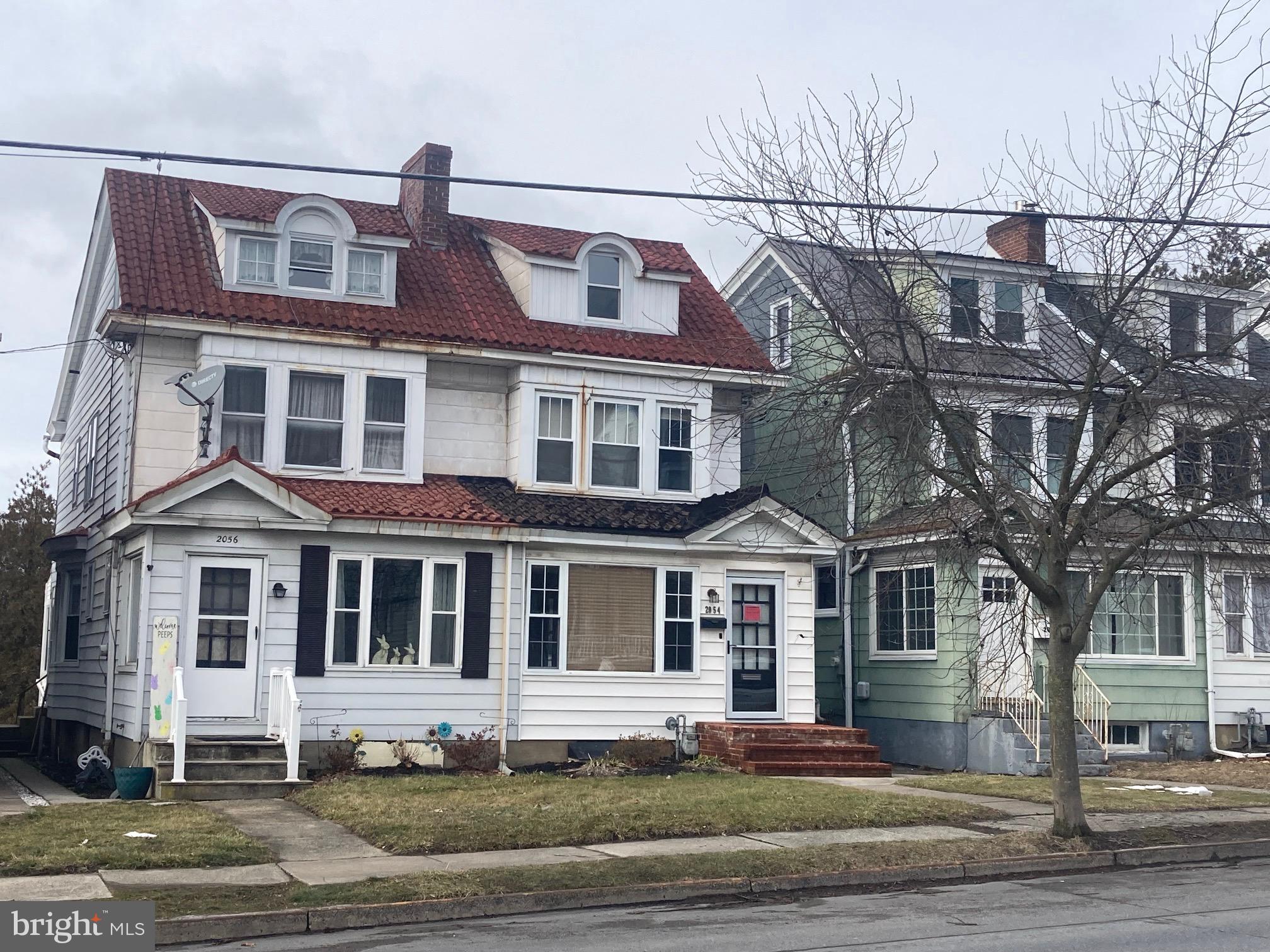 3 Bedroom, 1 Bathroom Pottsville Home. Easy access to Route 61 for travel. Only 1 hour to Allentown & 2 1/2 hours to NYC. Sold As-is. Cash sales only. Call today for info!