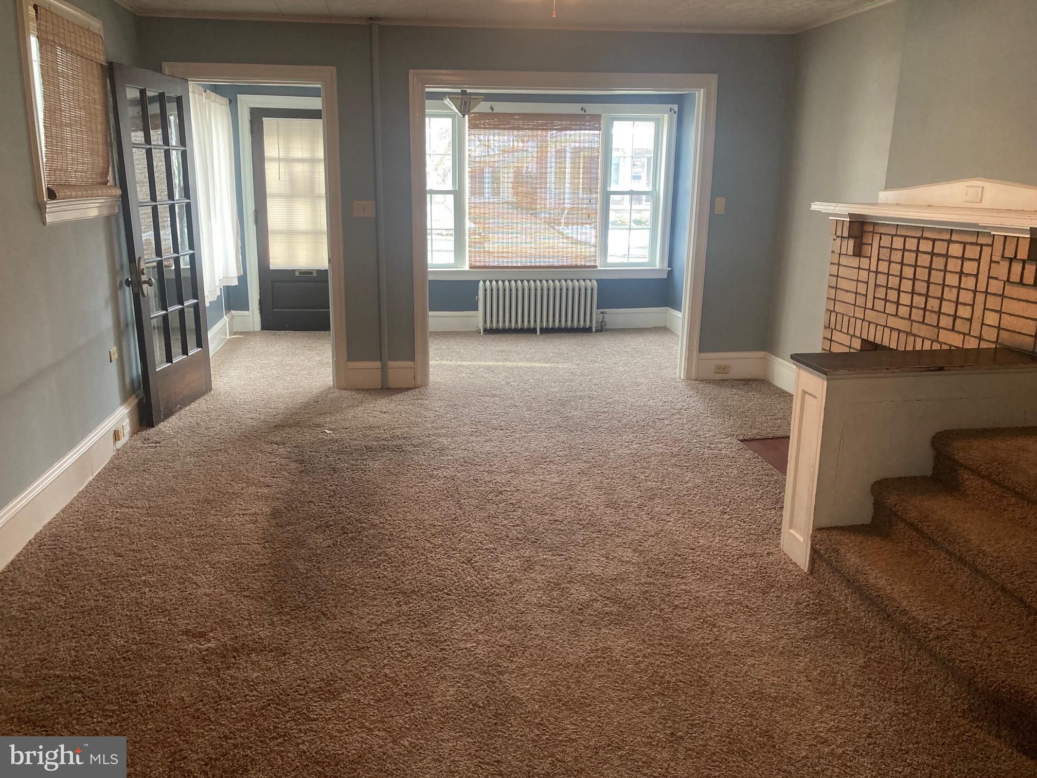 YORKVILLE - Residential