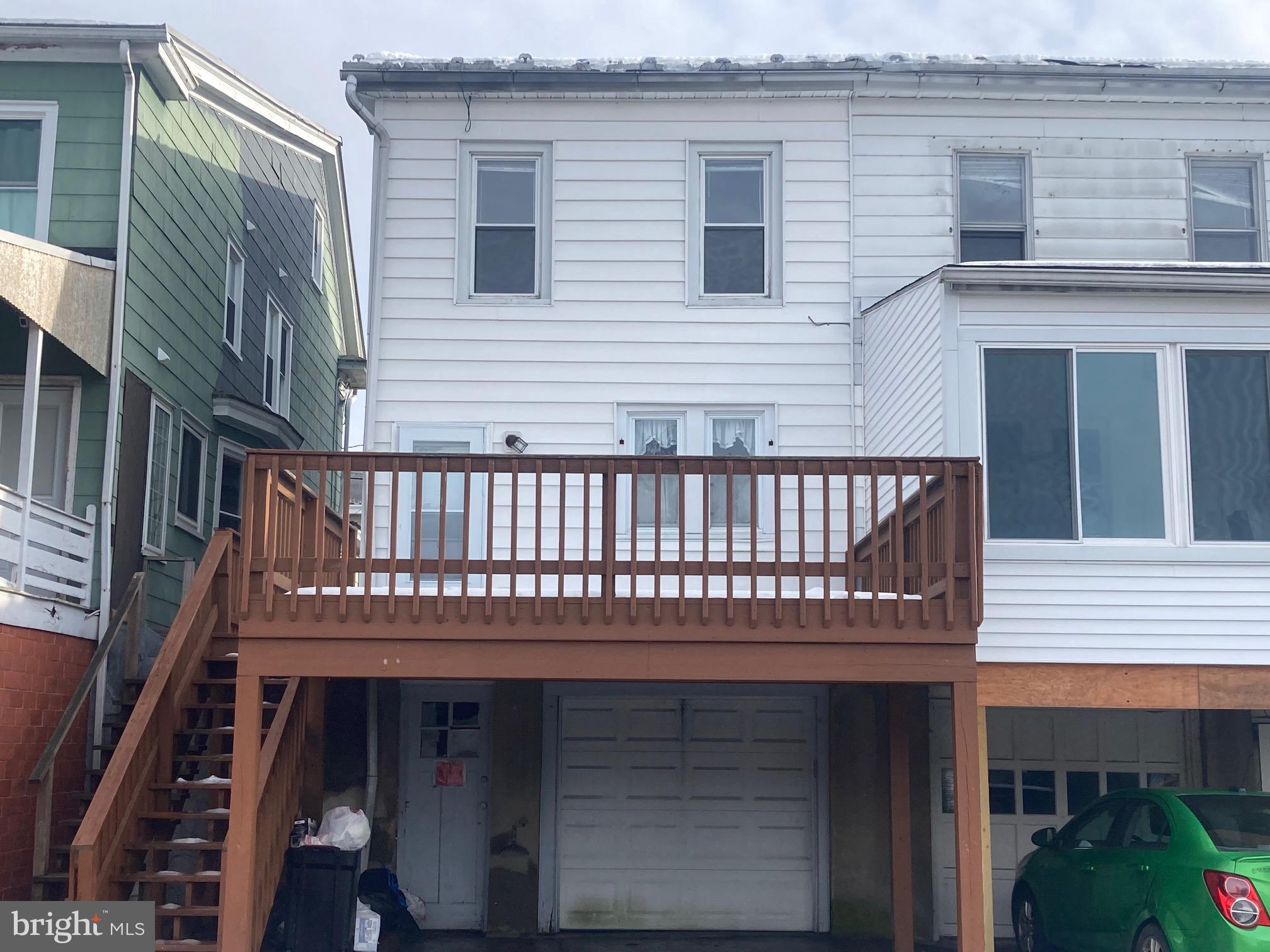 YORKVILLE - Residential