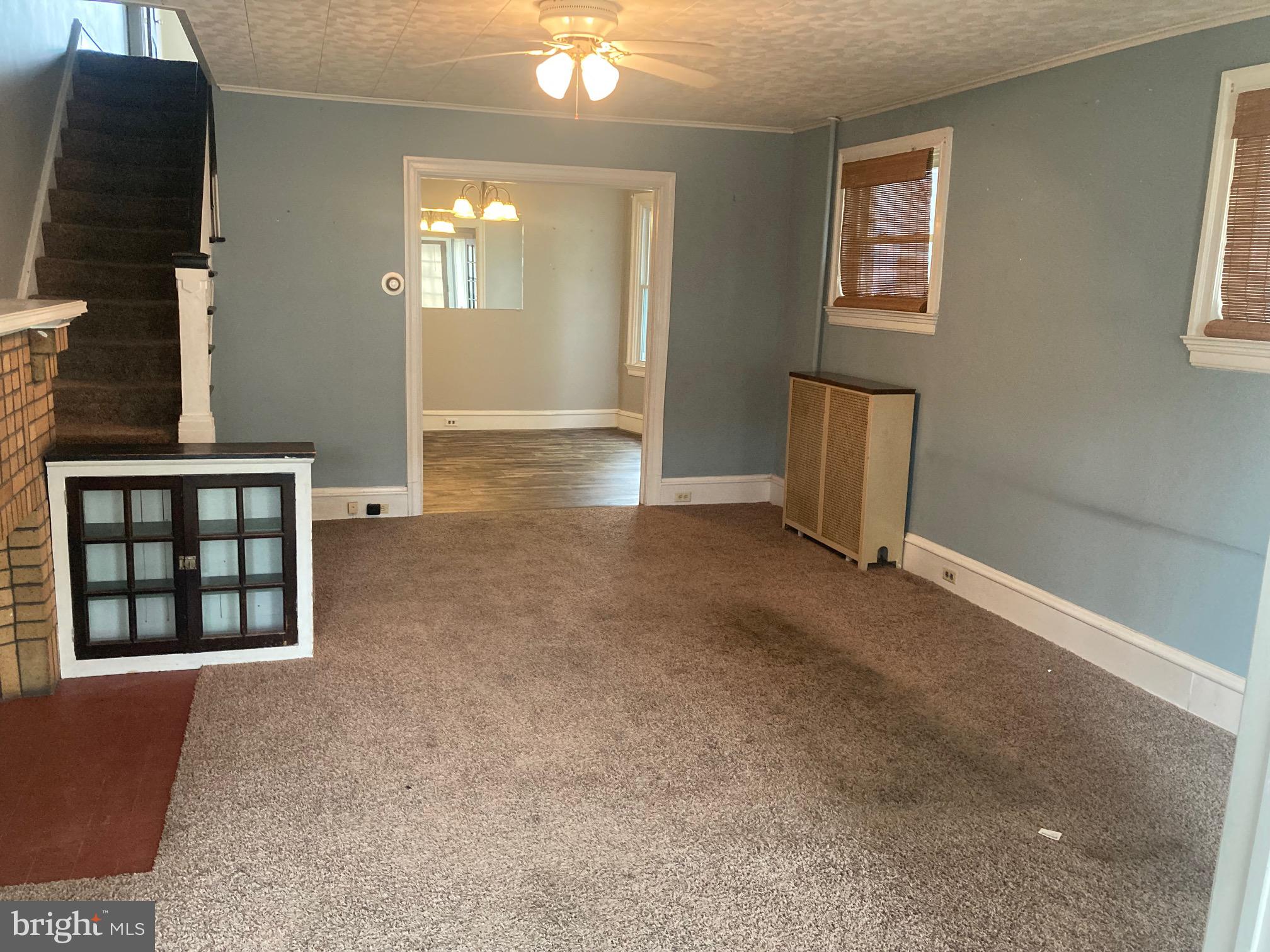 YORKVILLE - Residential