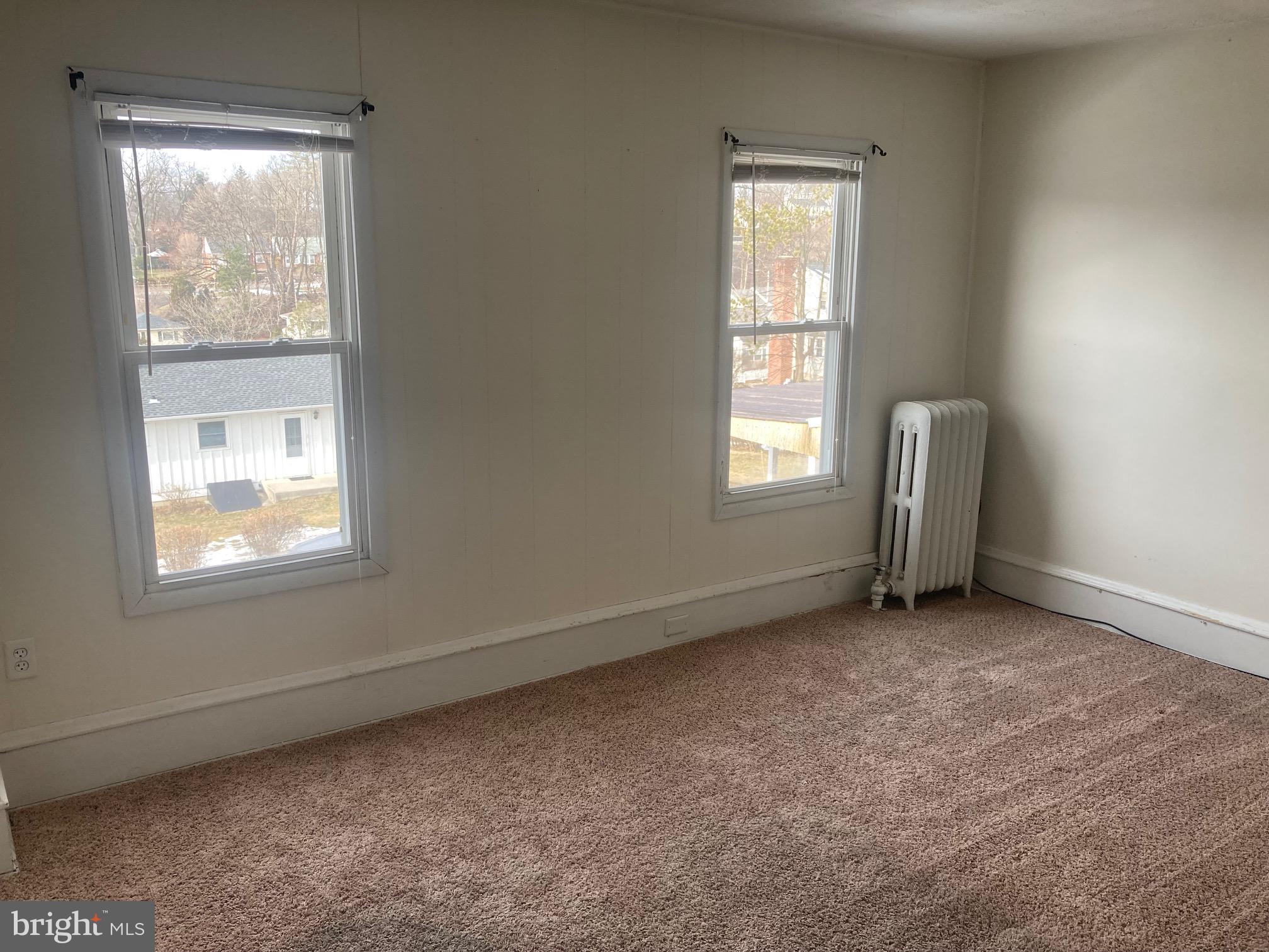 YORKVILLE - Residential