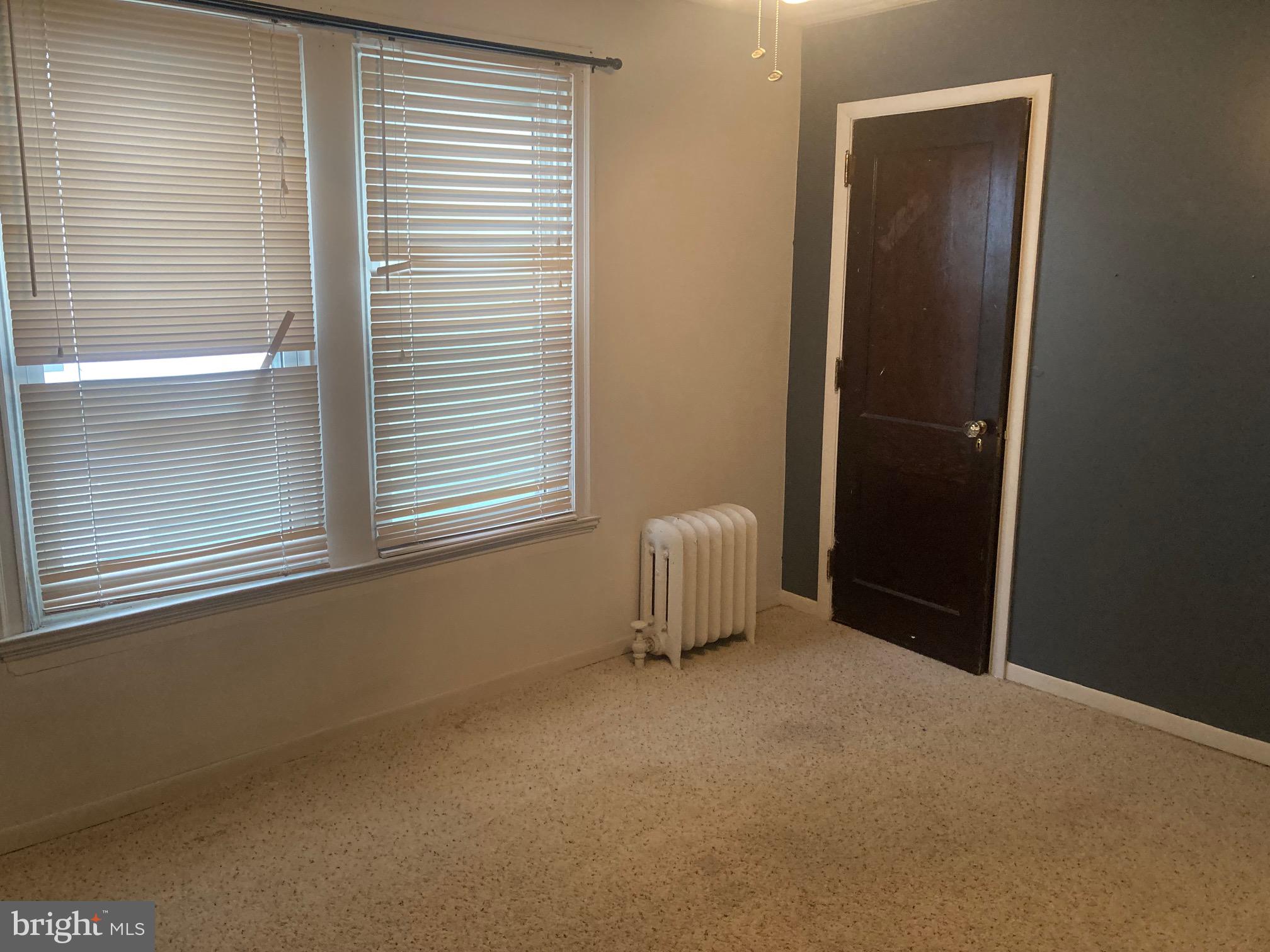 YORKVILLE - Residential