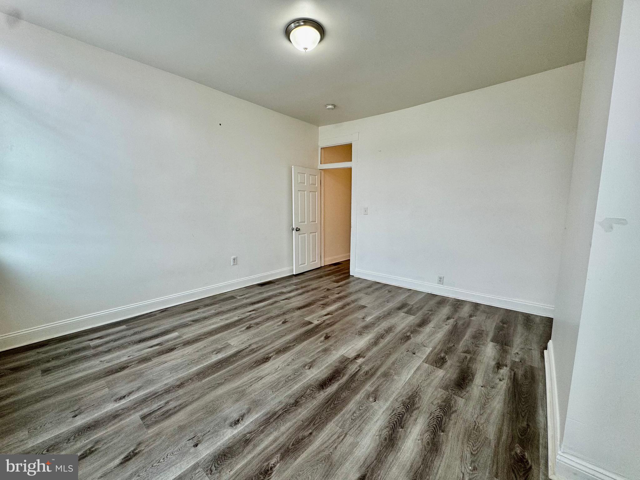 MONDAWMIN - Residential