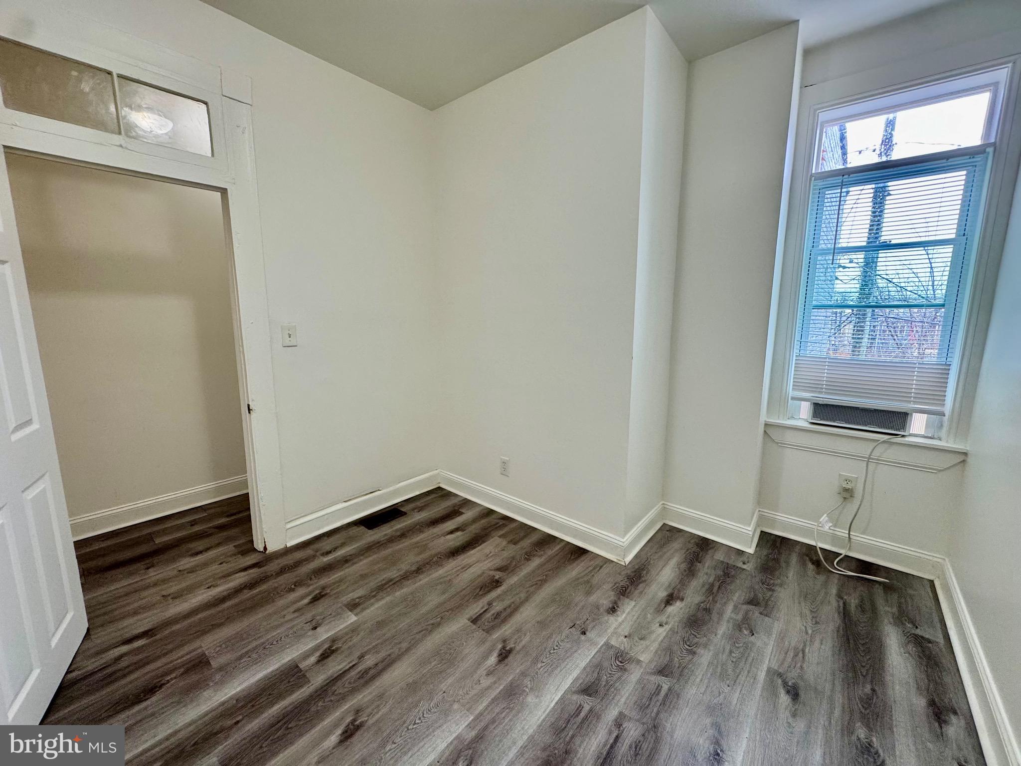 MONDAWMIN - Residential