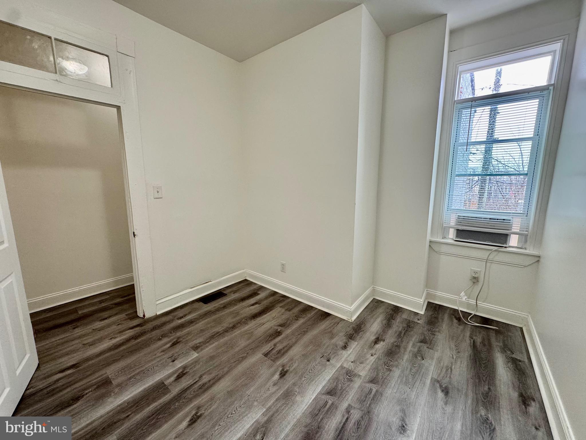 MONDAWMIN - Residential