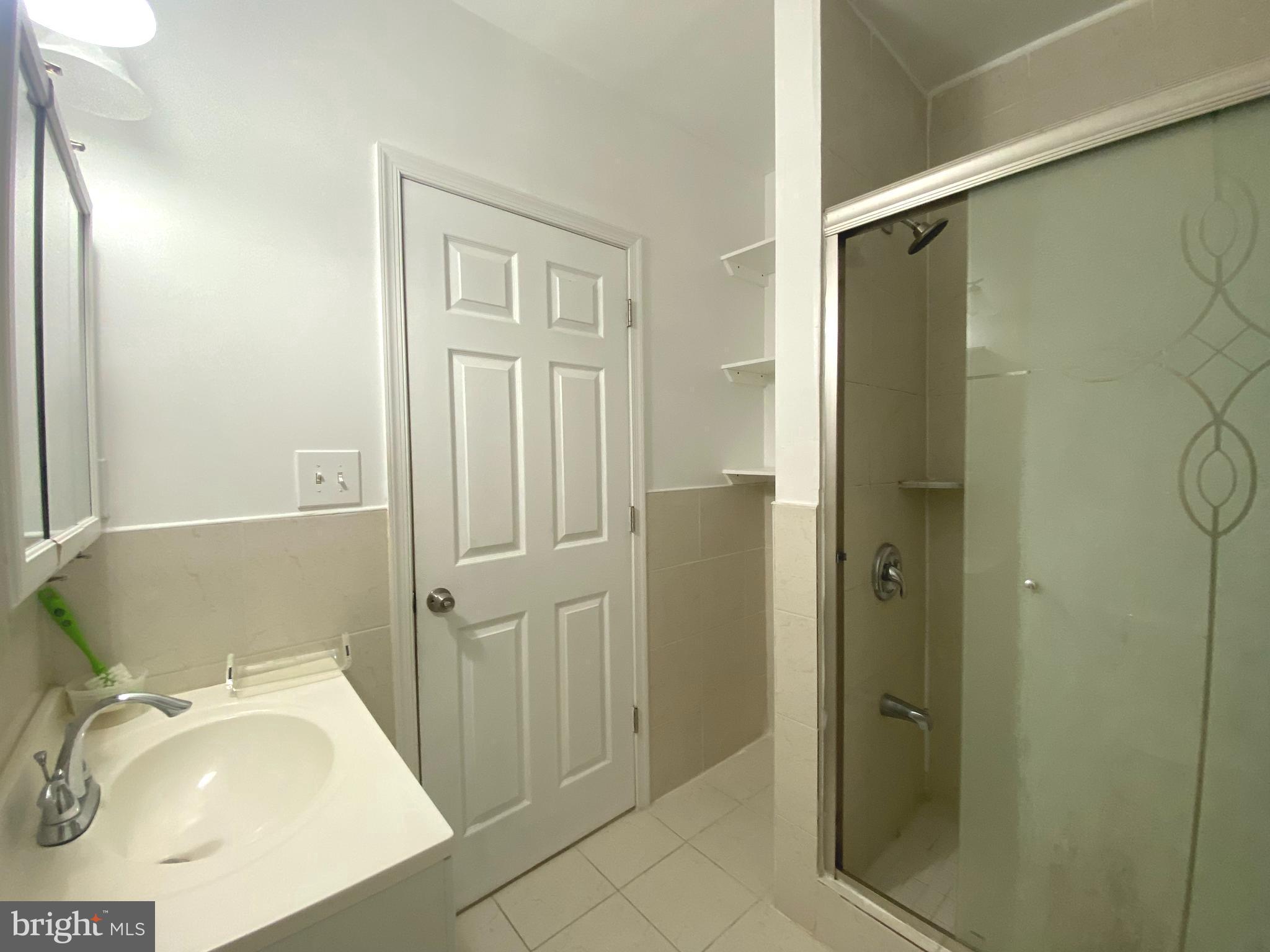 MARCONI PARK EAST - Residential Lease