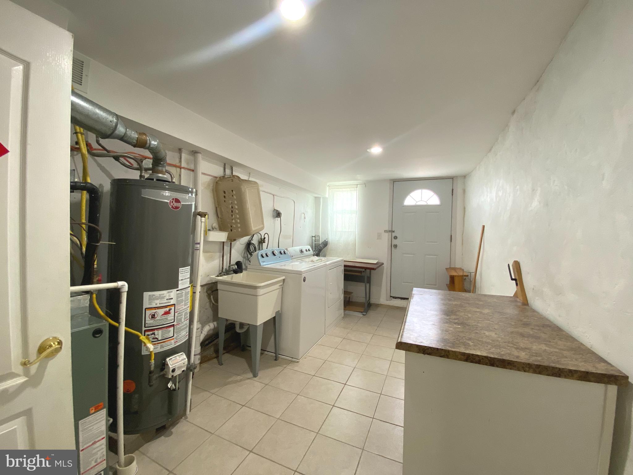 MARCONI PARK EAST - Residential Lease