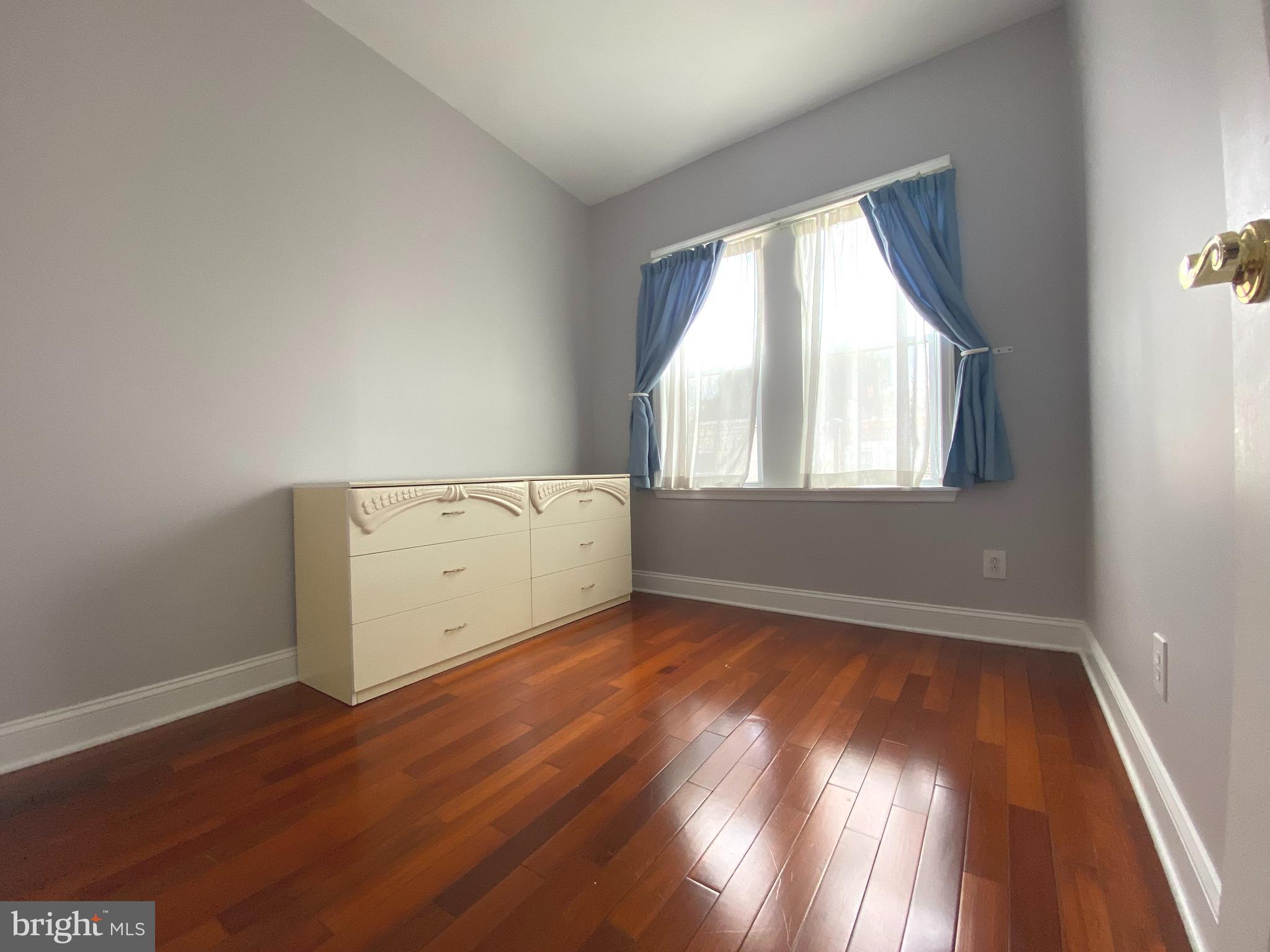 MARCONI PARK EAST - Residential Lease