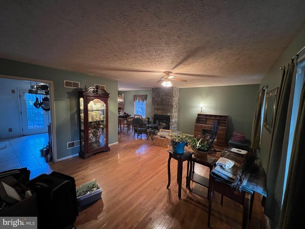 MILL CREEK - Residential