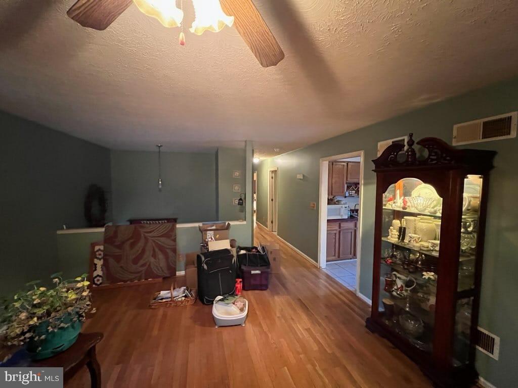 MILL CREEK - Residential