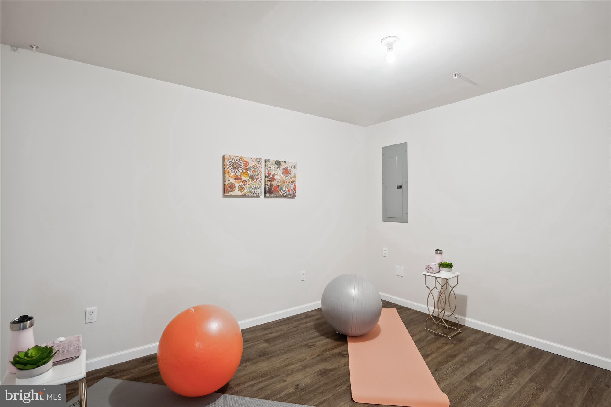 FAIRWOOD - Residential