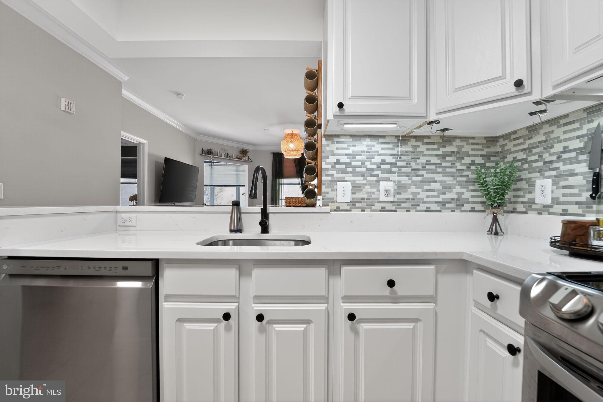 PIERSIDE AT HARBORVIEW - Residential