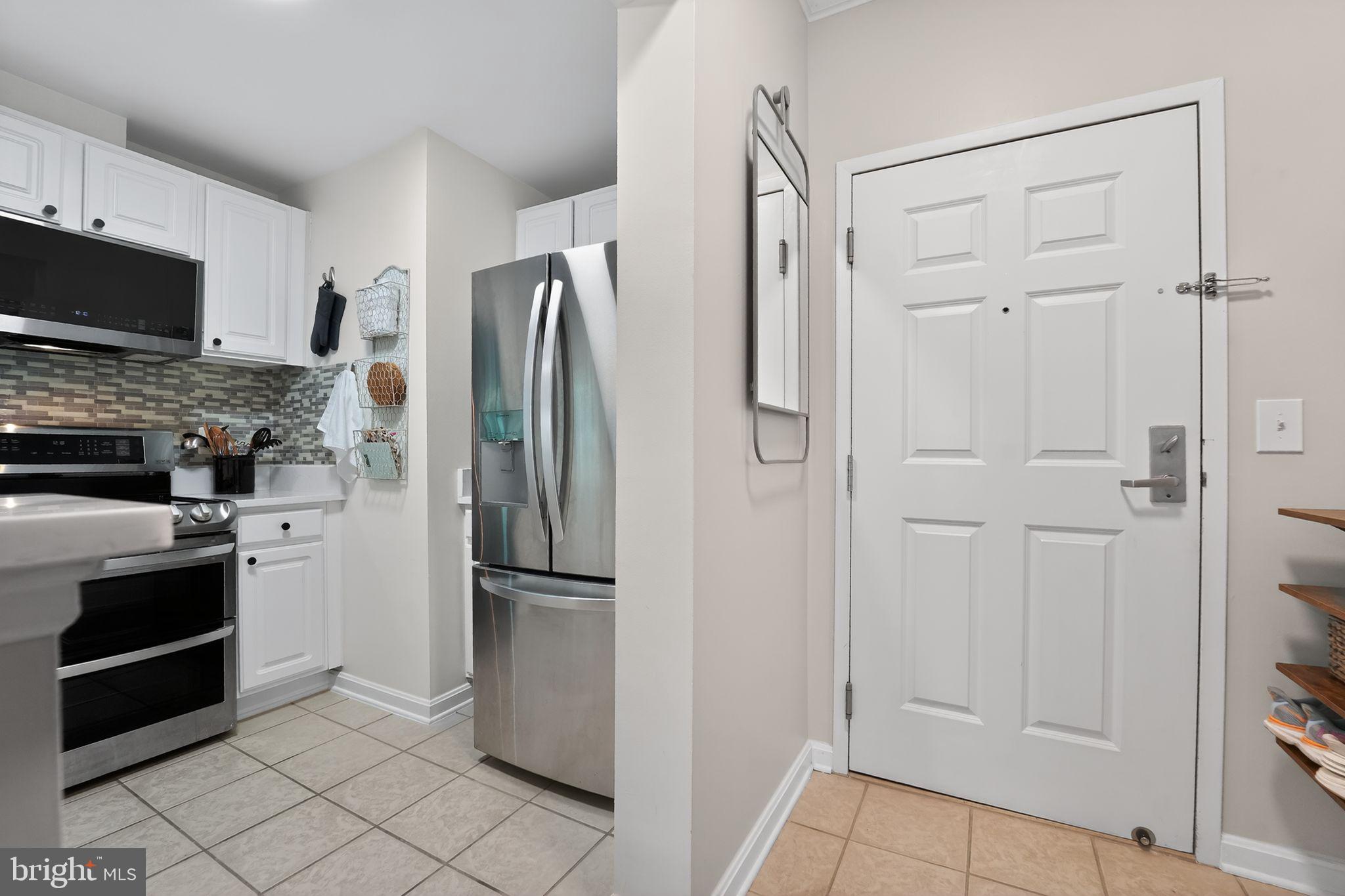 PIERSIDE AT HARBORVIEW - Residential