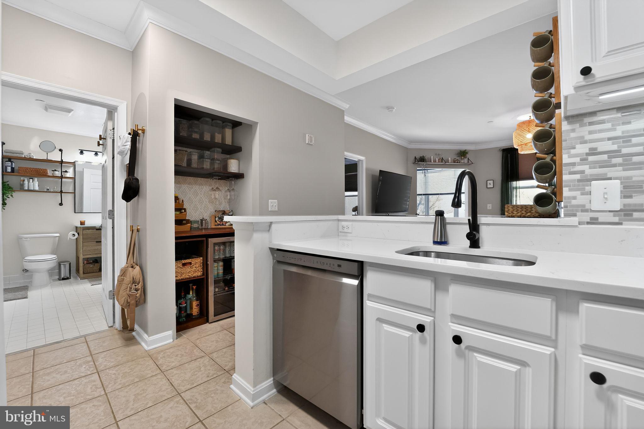 PIERSIDE AT HARBORVIEW - Residential